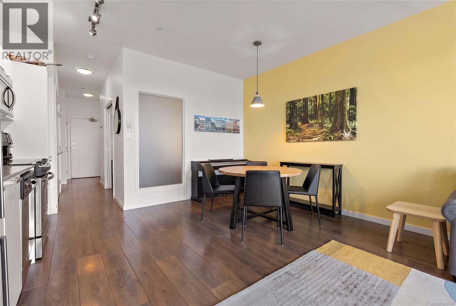 506 517 Fisgard Street, Victoria