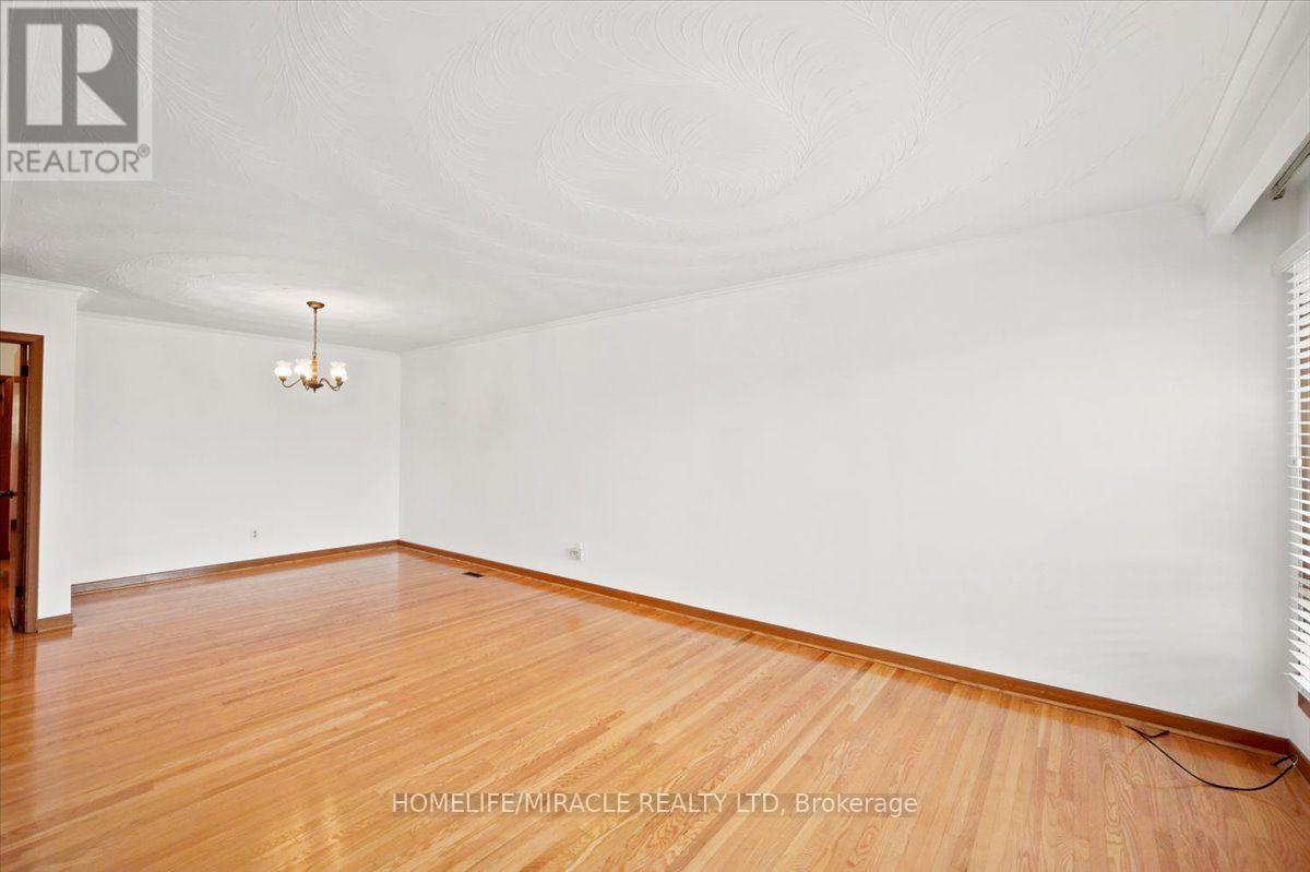 3753 Crabtree Crescent, Mississauga, ON photo 11