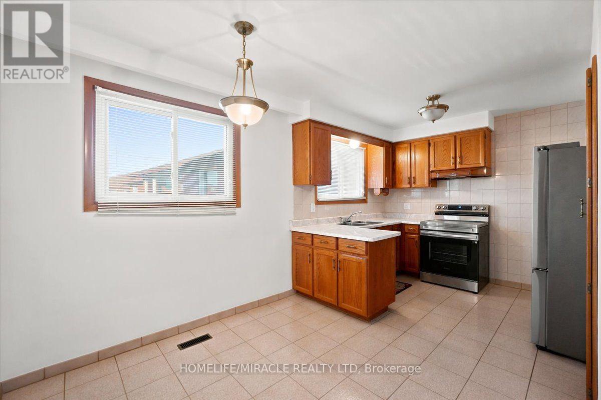 3753 Crabtree Crescent, Mississauga, ON photo 13