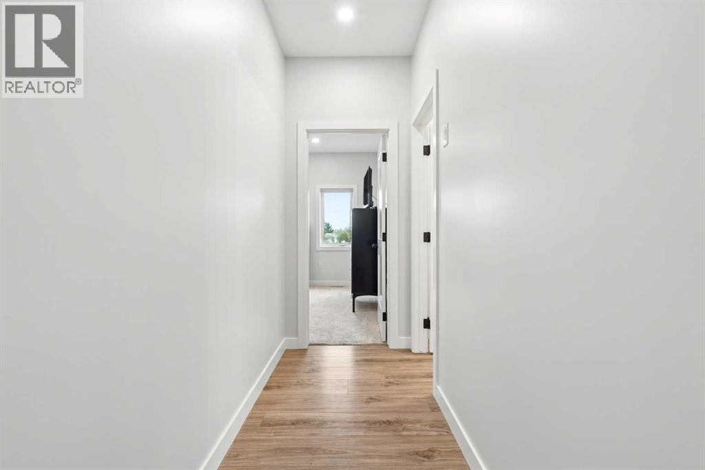325 9 Street N, Picture Butte — photo 16