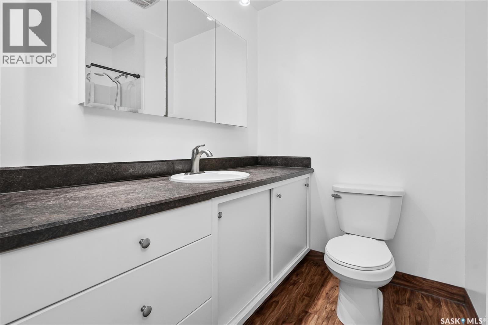 1402 Hastings STREET, Moose Jaw — photo 25