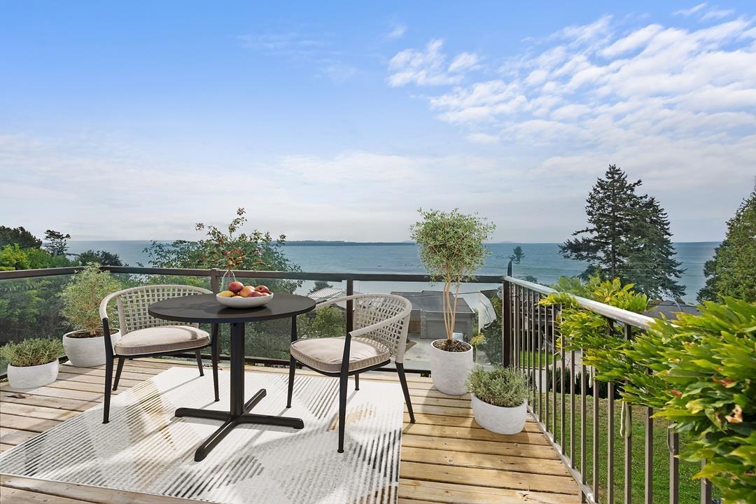14310 Sunset Drive, White Rock — photo 20