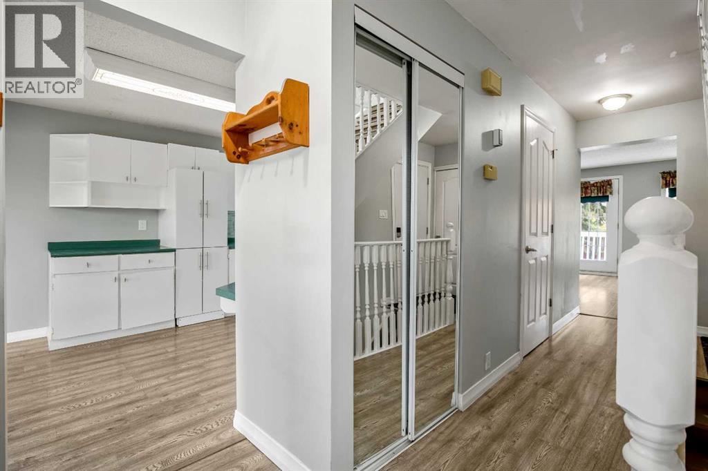 44 Abingdon Court NE, Calgary — photo 6