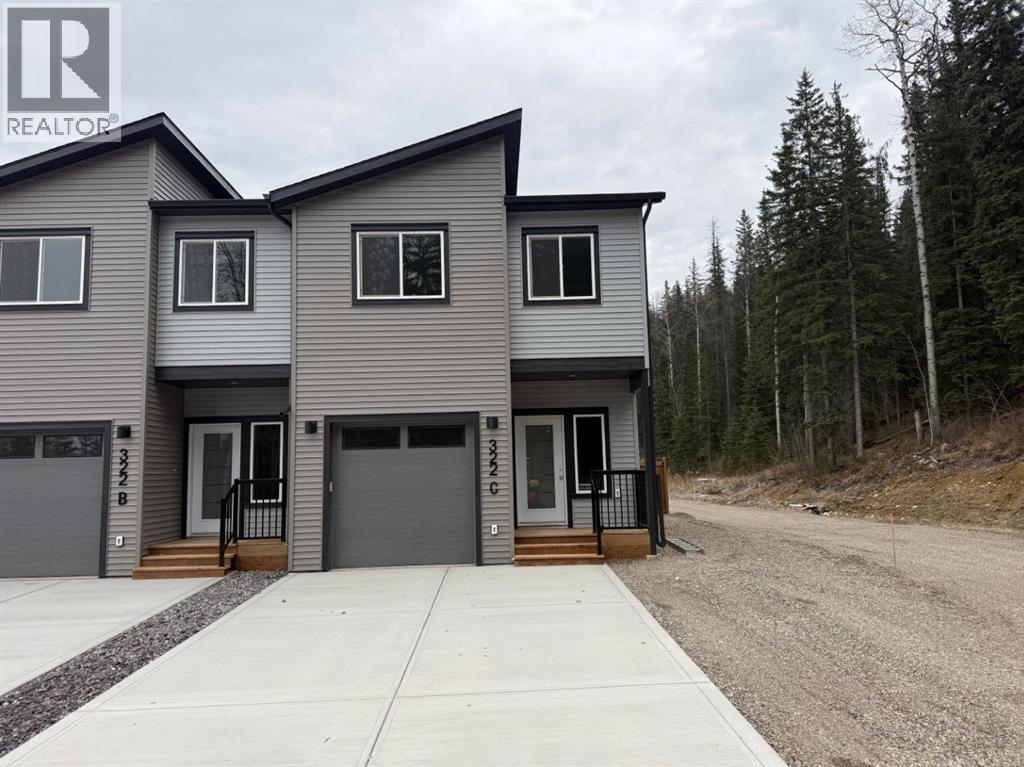 322C BOUTIN Avenue, Hinton — photo 2