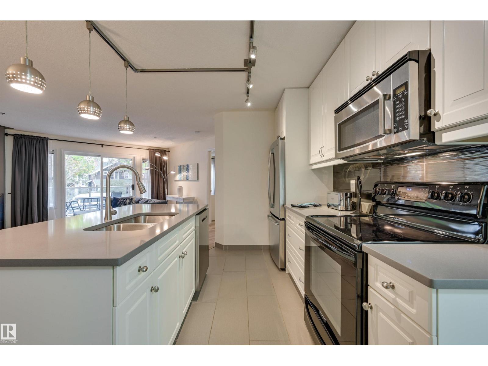 #203 12028 103 AV NW, photo 16 of 44