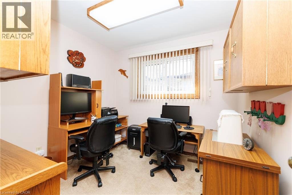 18 SYCAMORE Street - 21