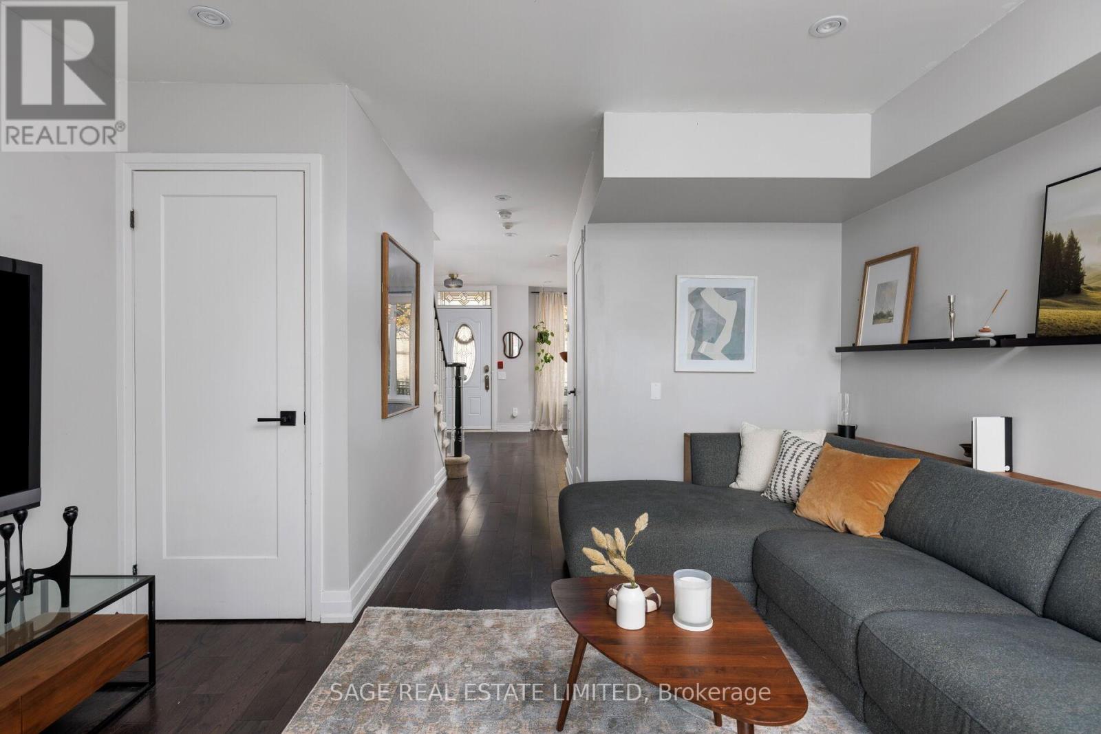 TH06- 140 Bathurst Street, Toronto, ON photo 10