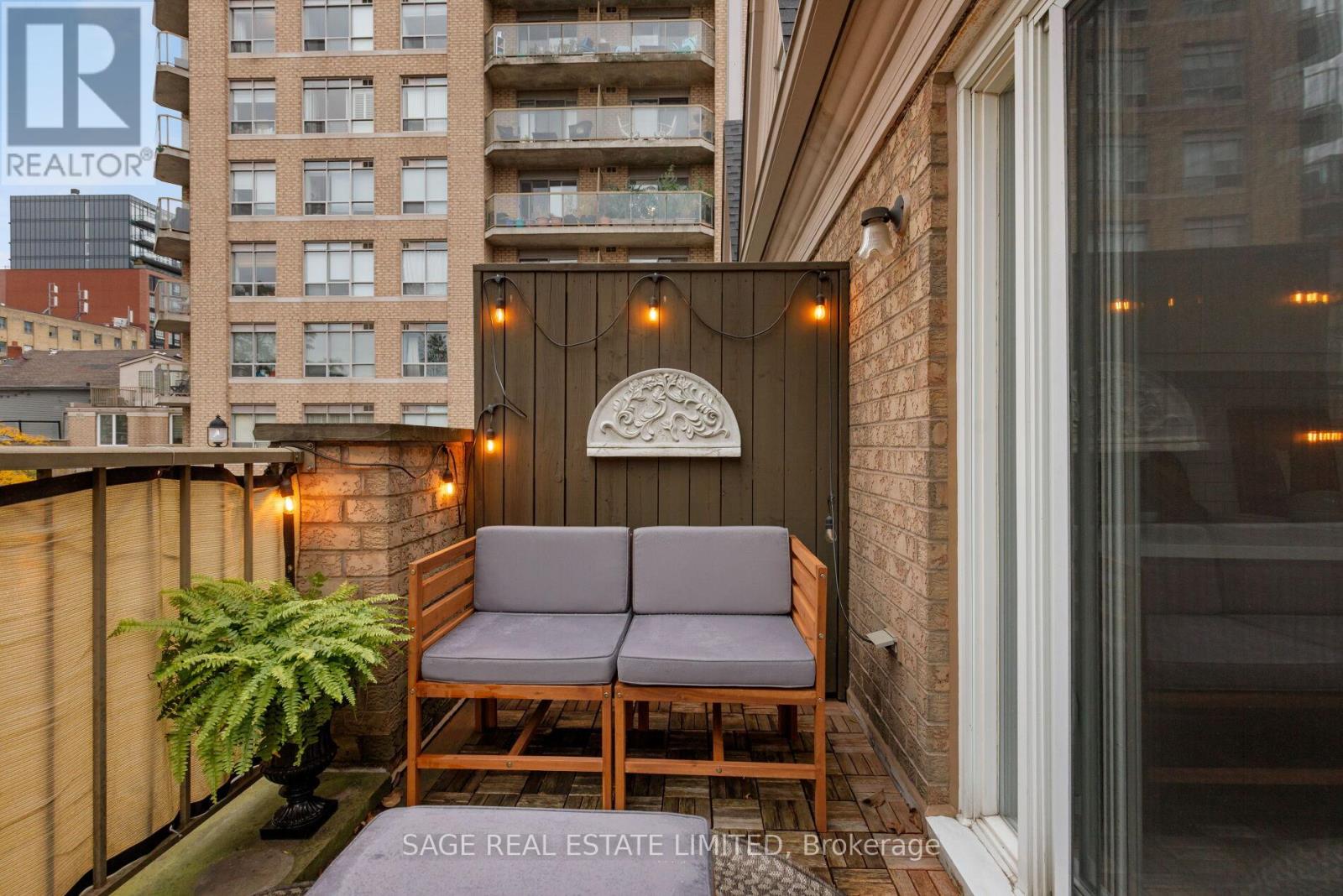 TH06- 140 Bathurst Street, Toronto, ON photo 29