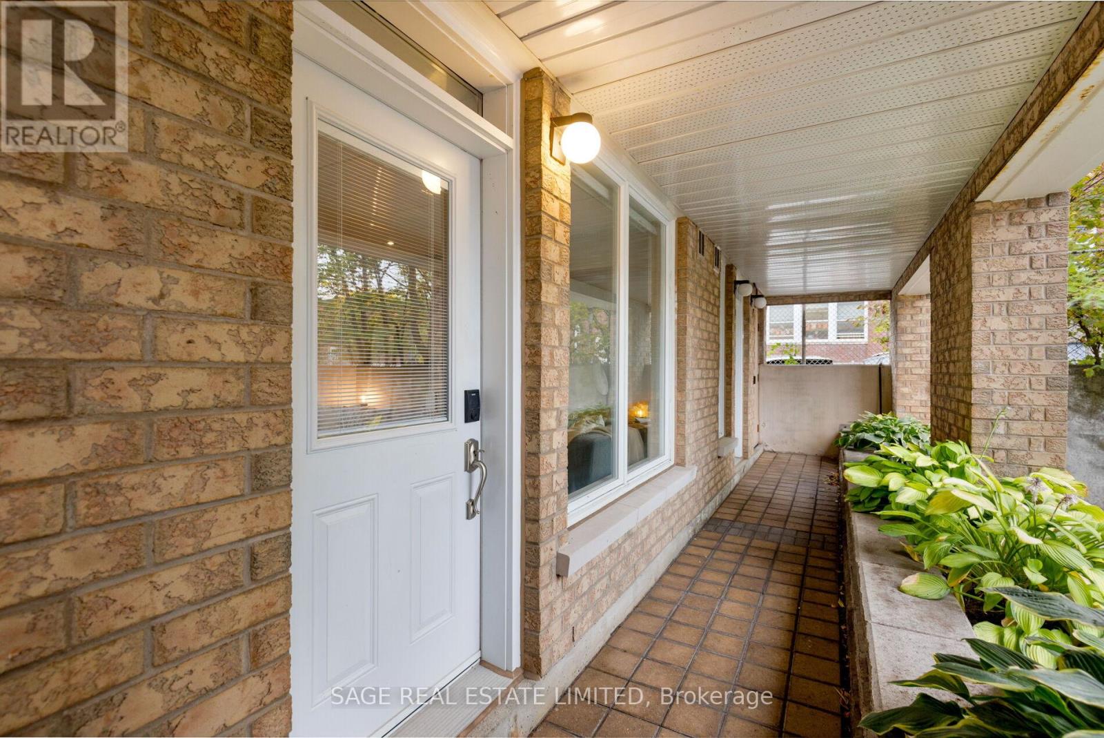 TH06- 140 Bathurst Street, Toronto, ON photo 48