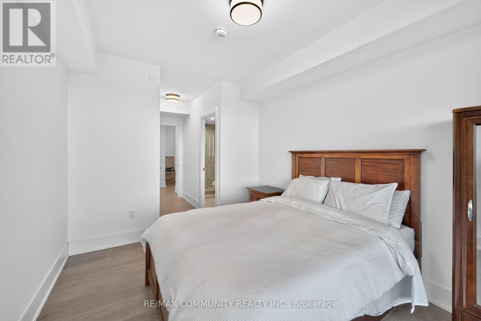 2203- 10 Inn On The Park Drive, Toronto, ON photo 22