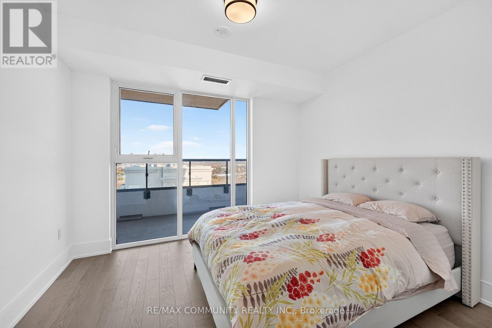 2203- 10 Inn On The Park Drive, Toronto, ON photo 24