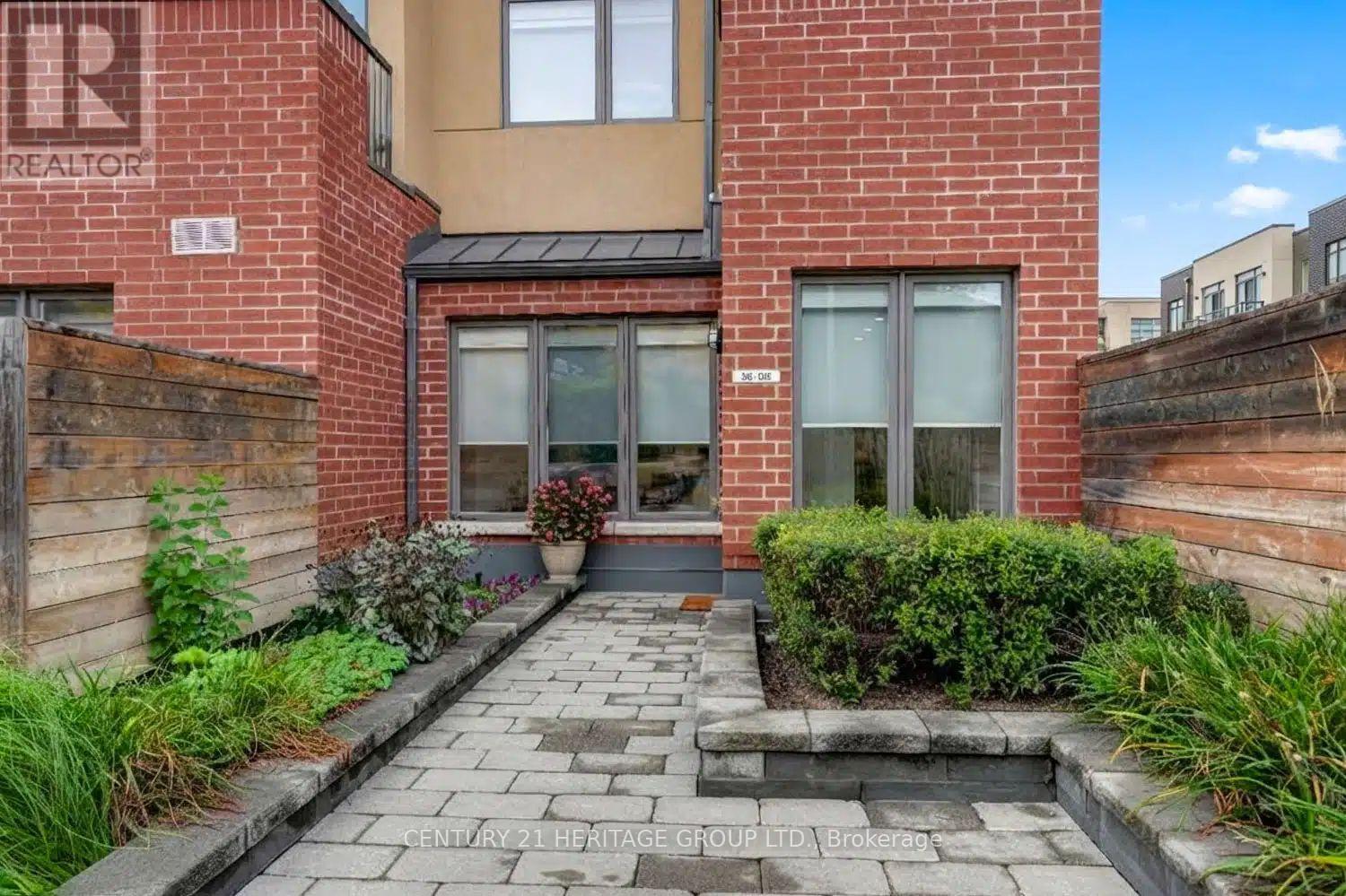 20- 9R Clintwood Gate Northeast, Toronto, ON photo 2