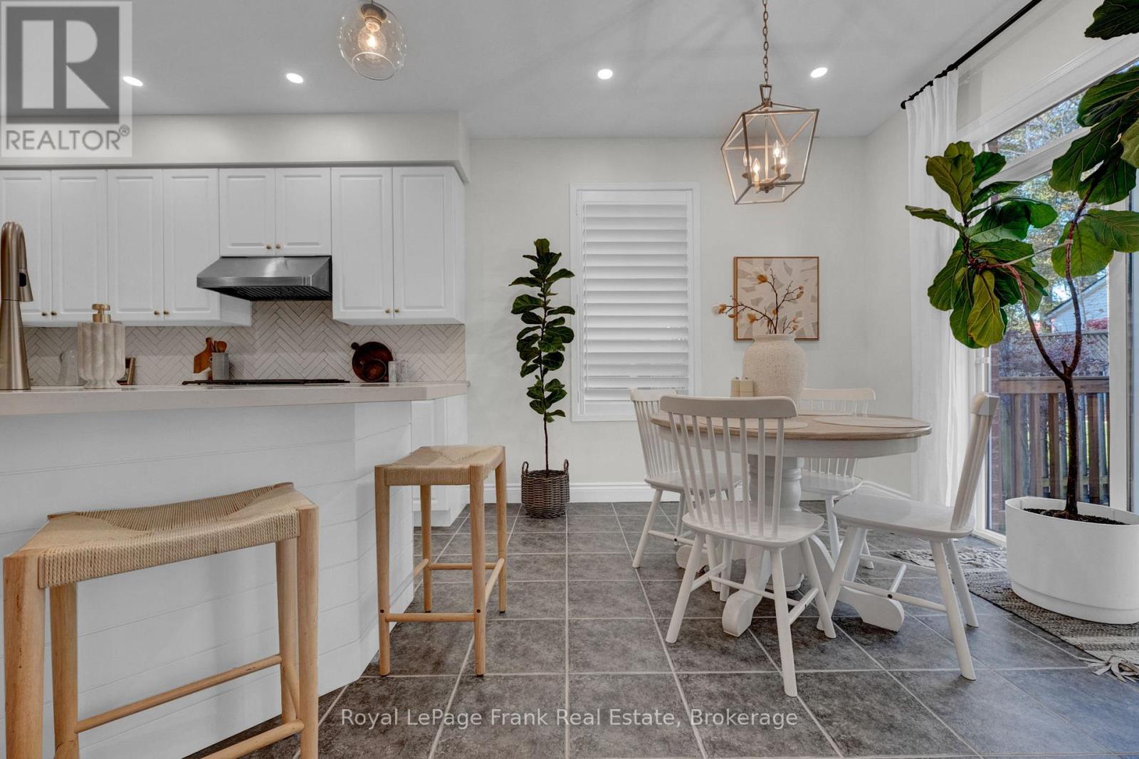 166 Harmer Drive, Clarington, ON photo 9