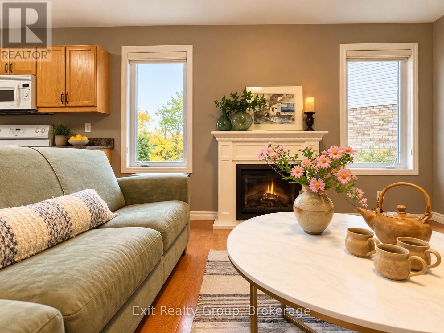18 Ava Court, Belleville, ON photo 5