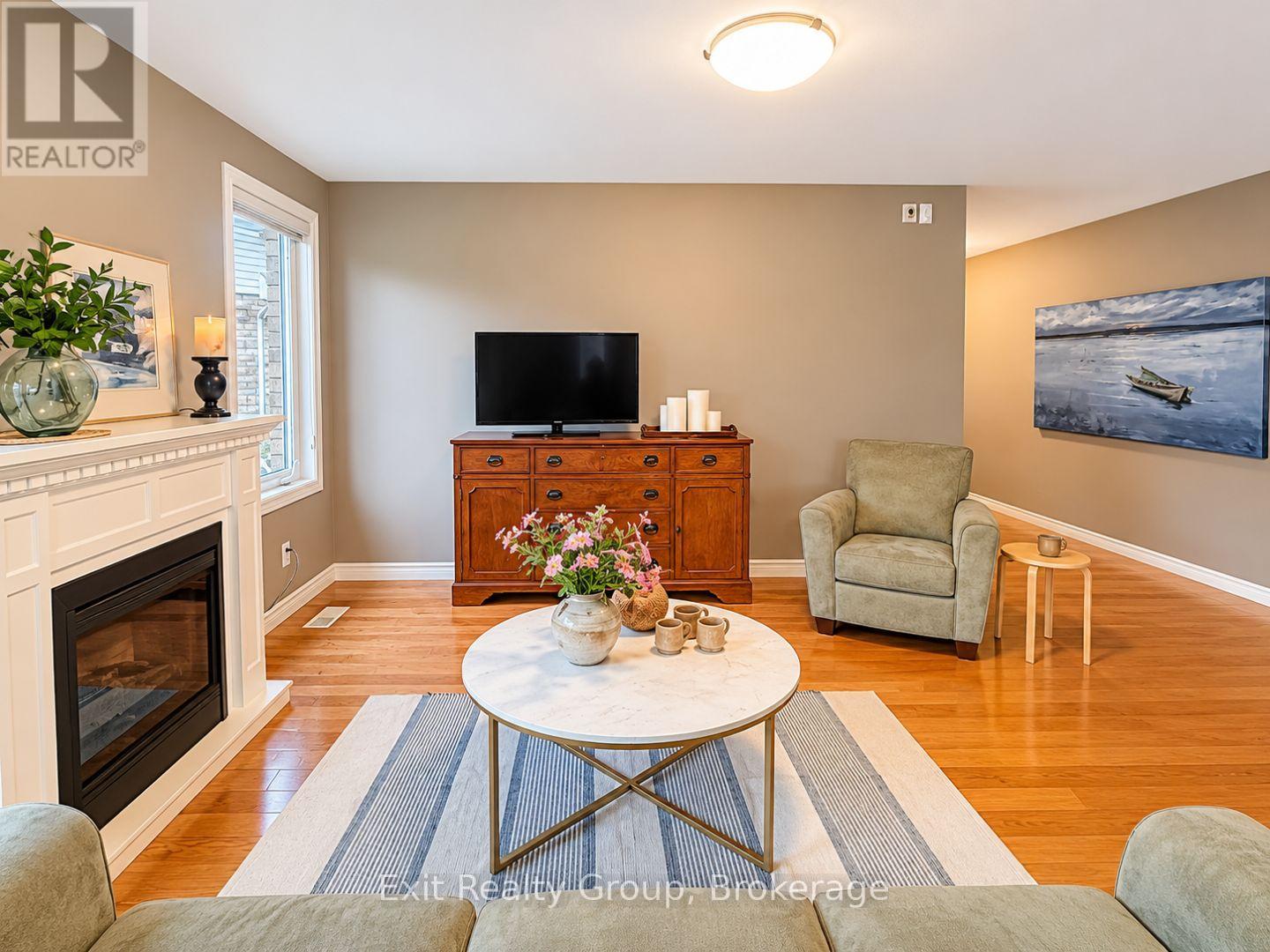 18 Ava Court, Belleville, ON photo 6
