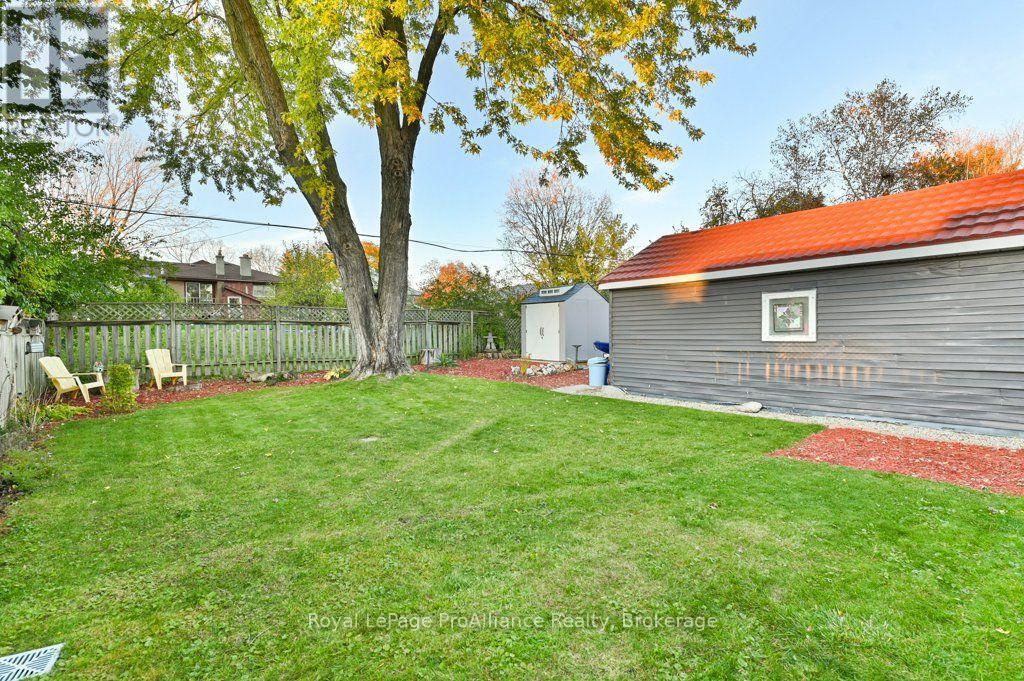 40 Elizabeth Crescent, Belleville, ON photo 35