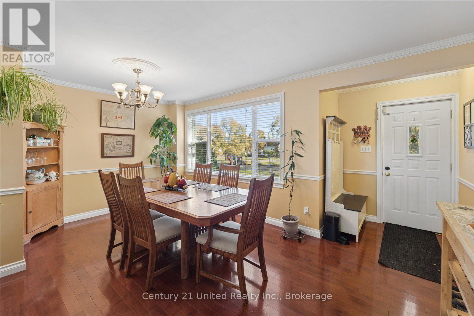 566 SHERBROOKE STREET, Peterborough (Town Ward 3) — photo 10