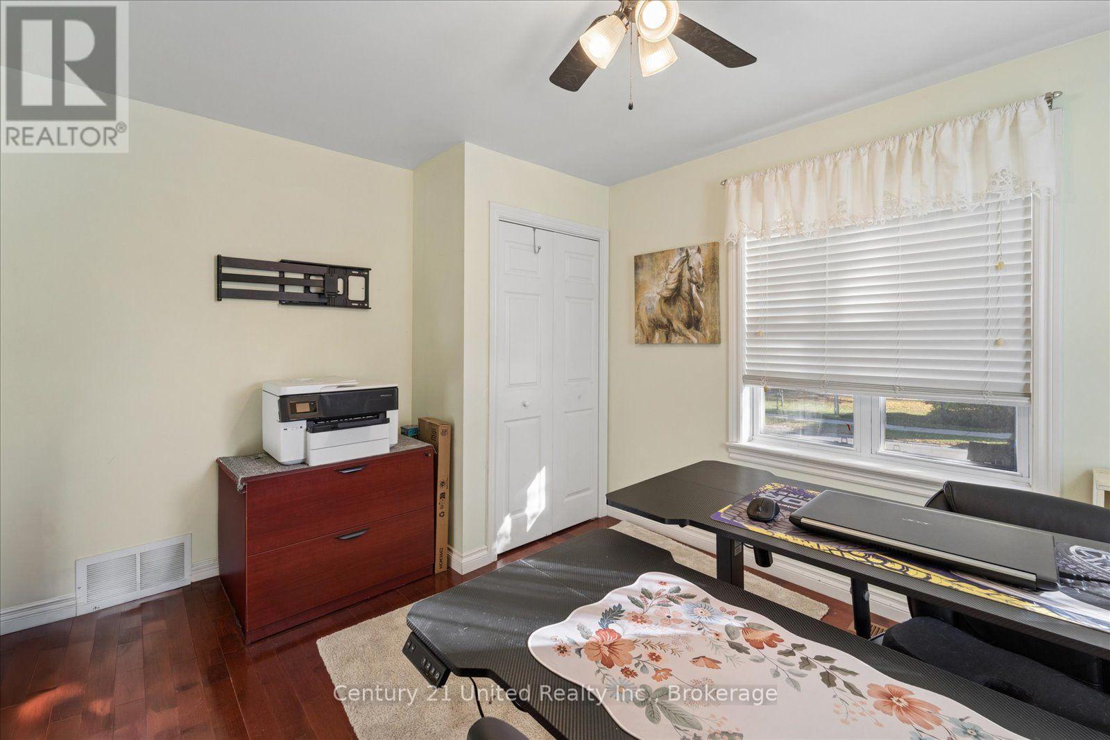 566 Sherbrooke Street, Peterborough, ON photo 23