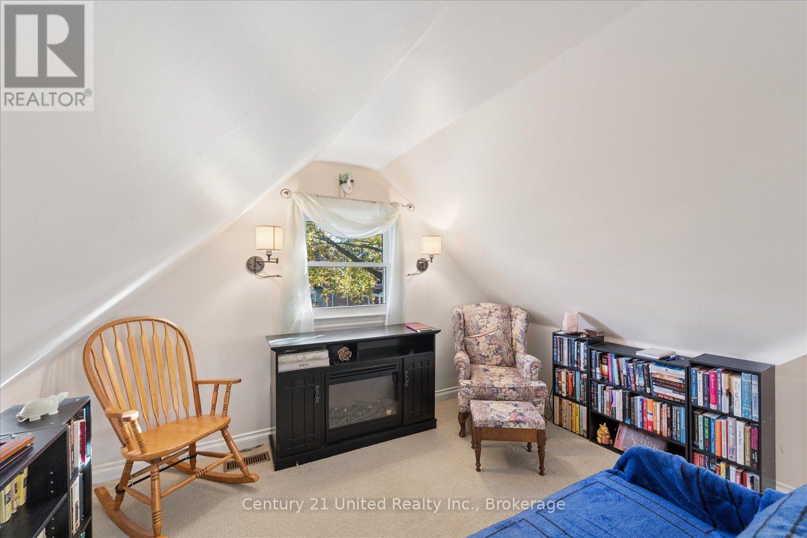 566 Sherbrooke Street, Peterborough, ON photo 28