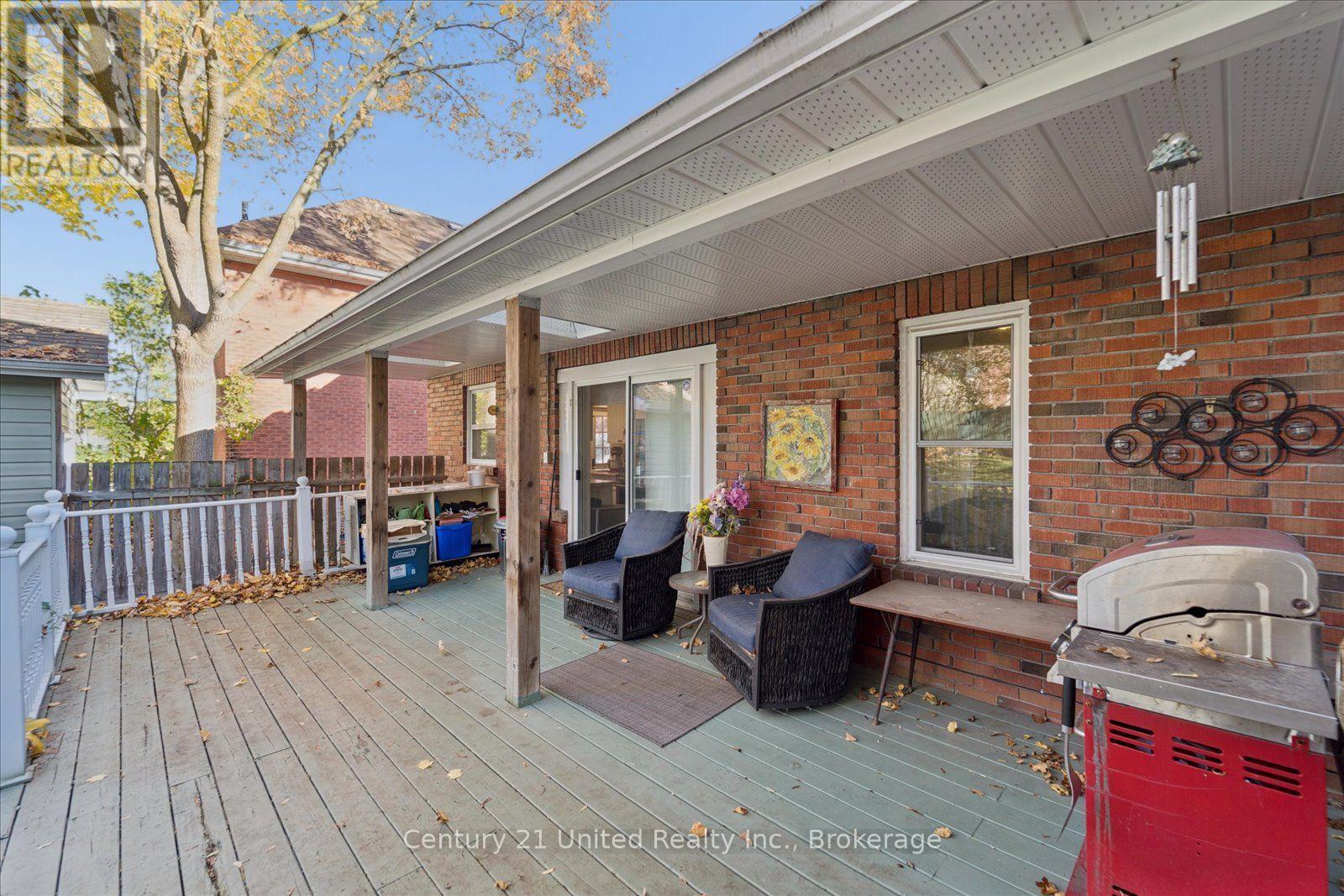 566 Sherbrooke Street, Peterborough, ON photo 39