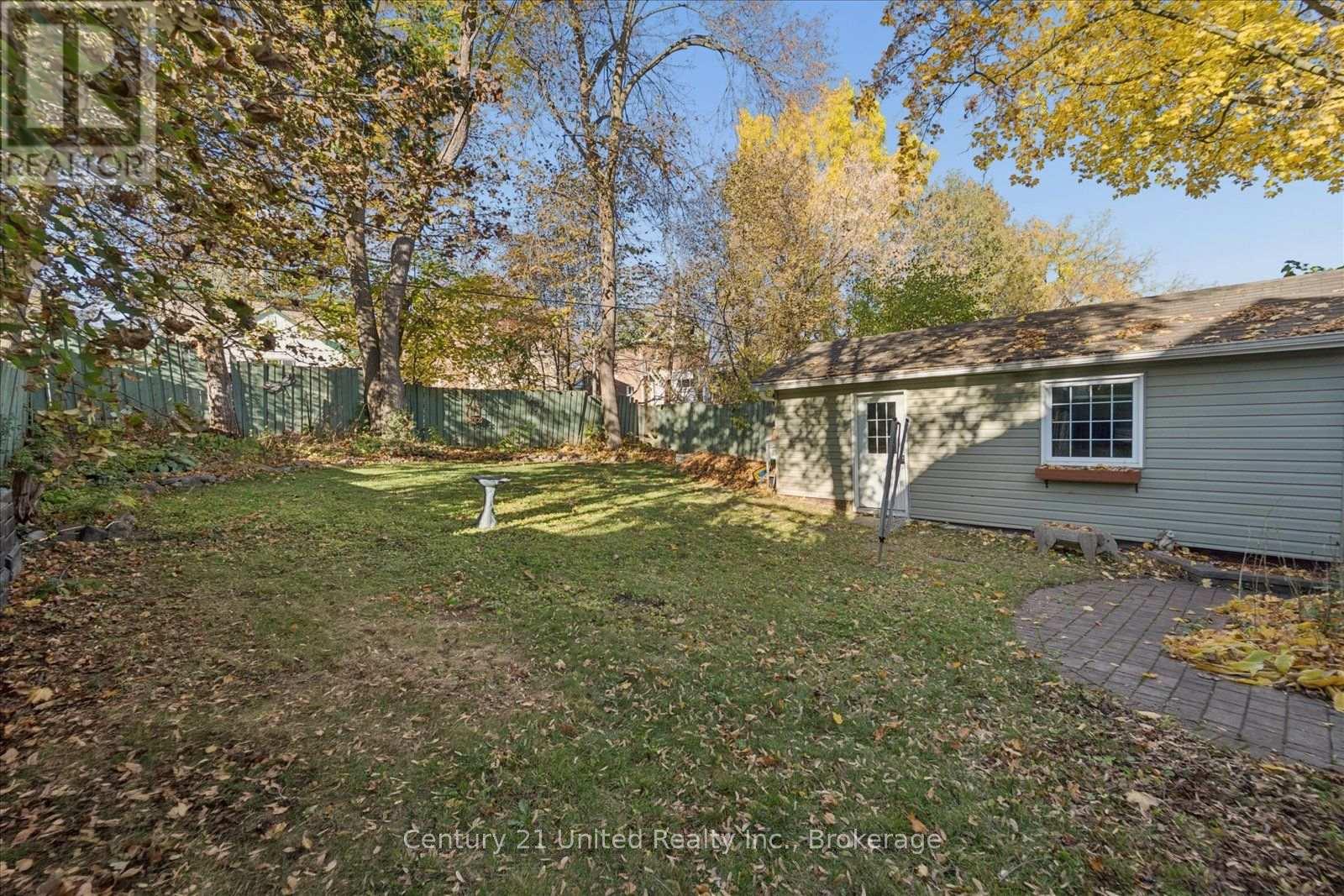 566 Sherbrooke Street, Peterborough, ON photo 42