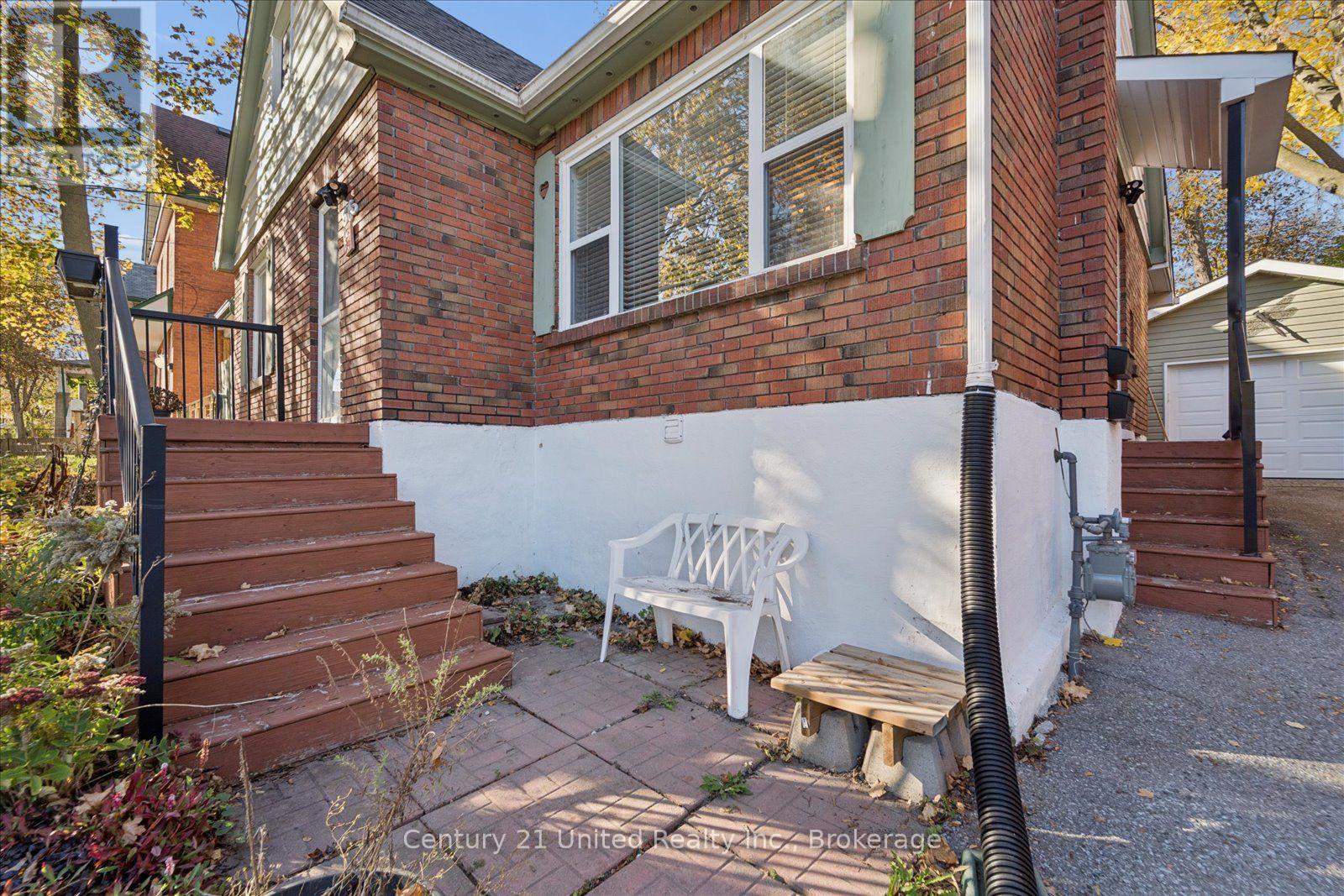 566 SHERBROOKE STREET, Peterborough (Town Ward 3) — photo 6