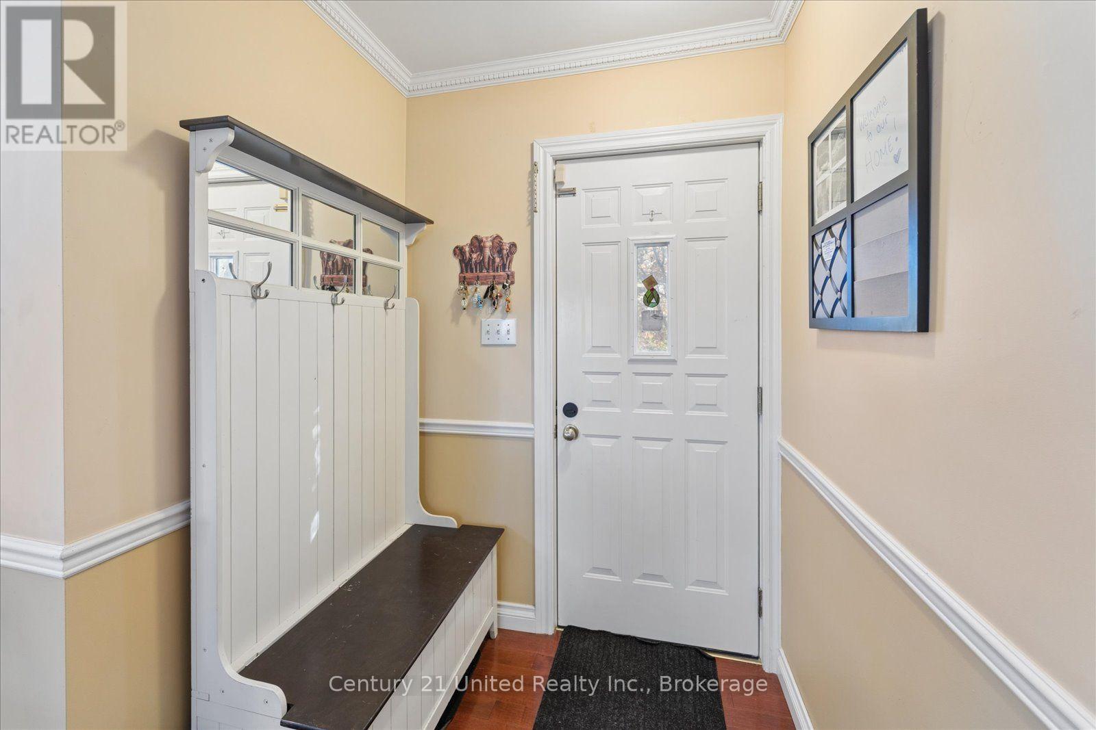 566 SHERBROOKE STREET, Peterborough (Town Ward 3) — photo 9