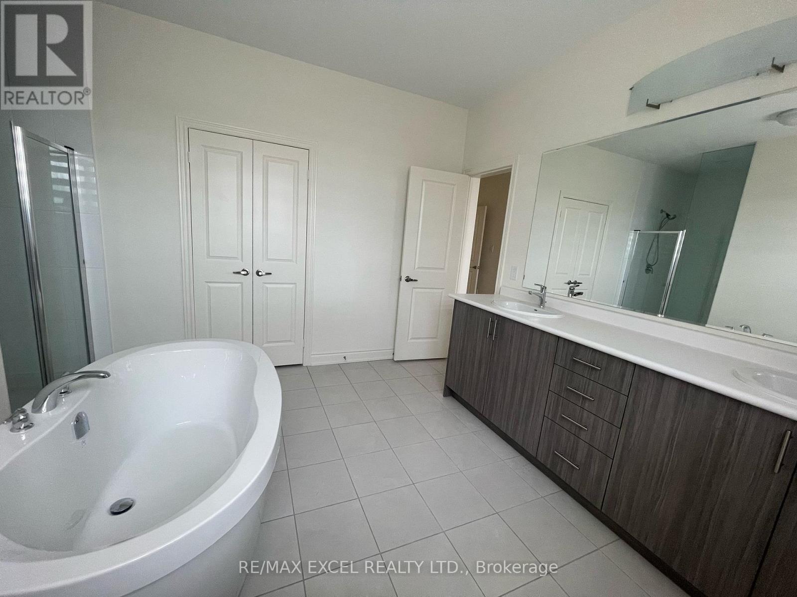 2206 Cayenne Street, Oshawa, ON photo 17