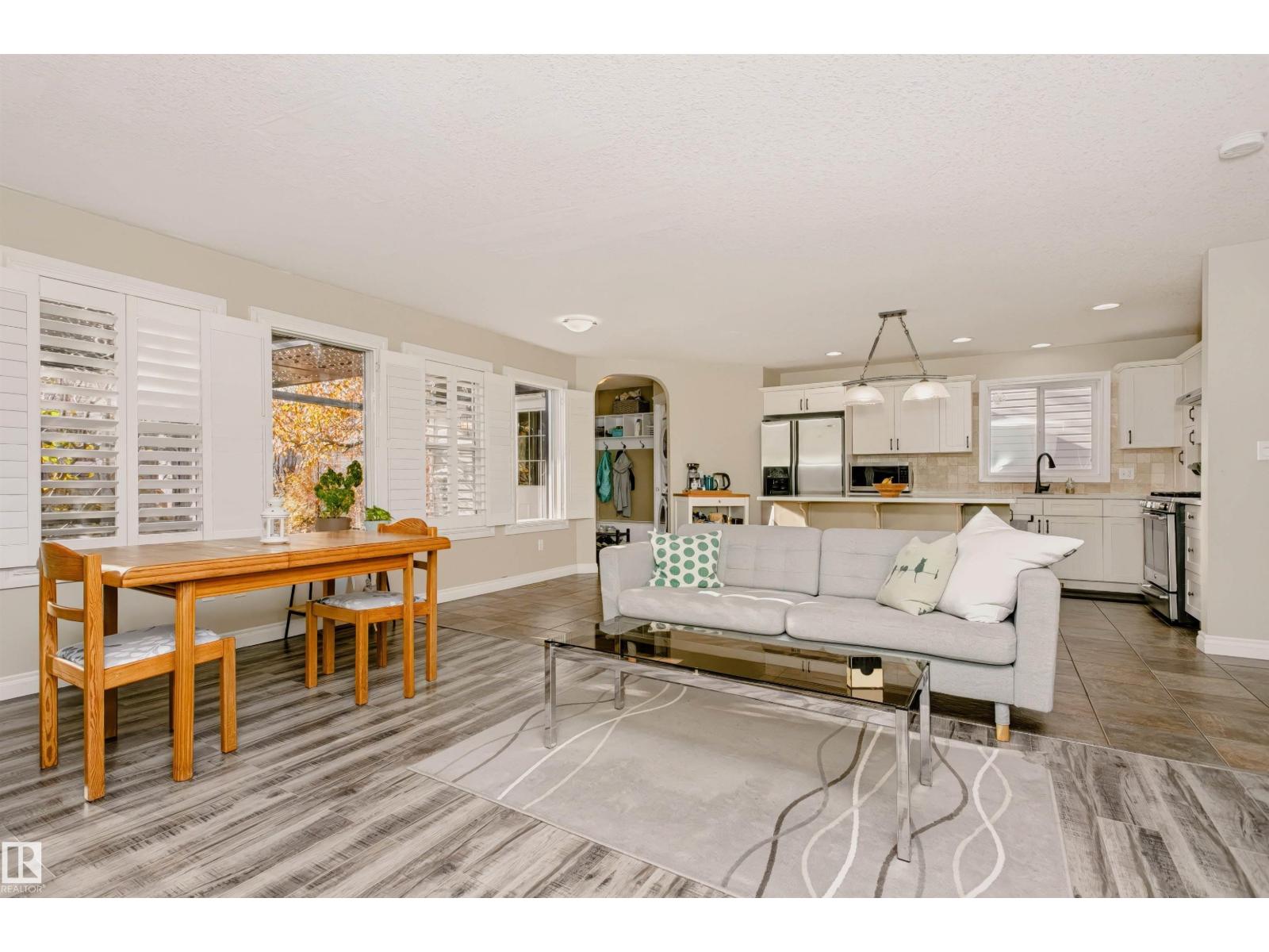 Property photograph 6 for MLS E4514550