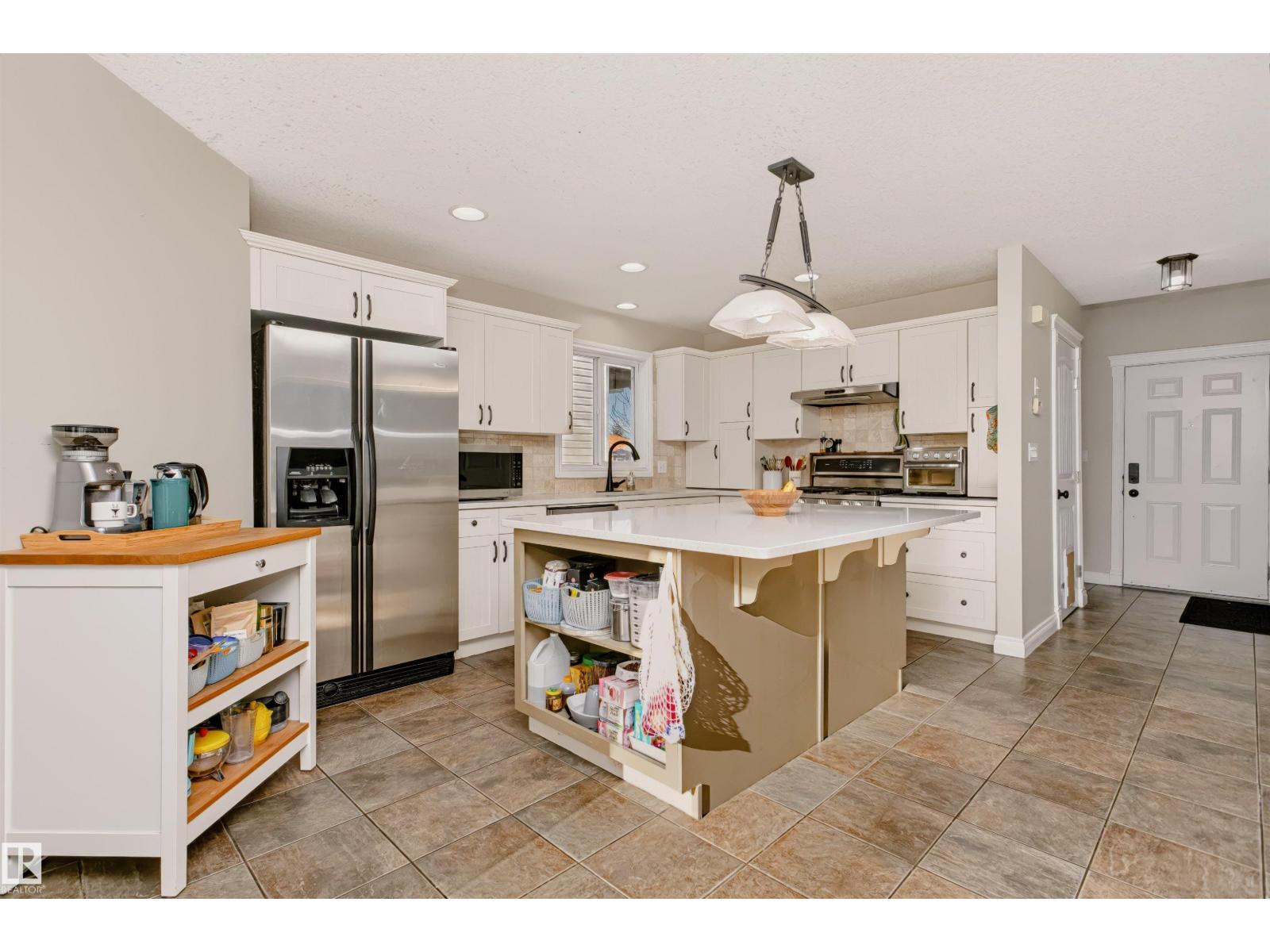 Property photograph 8 for MLS E4514550