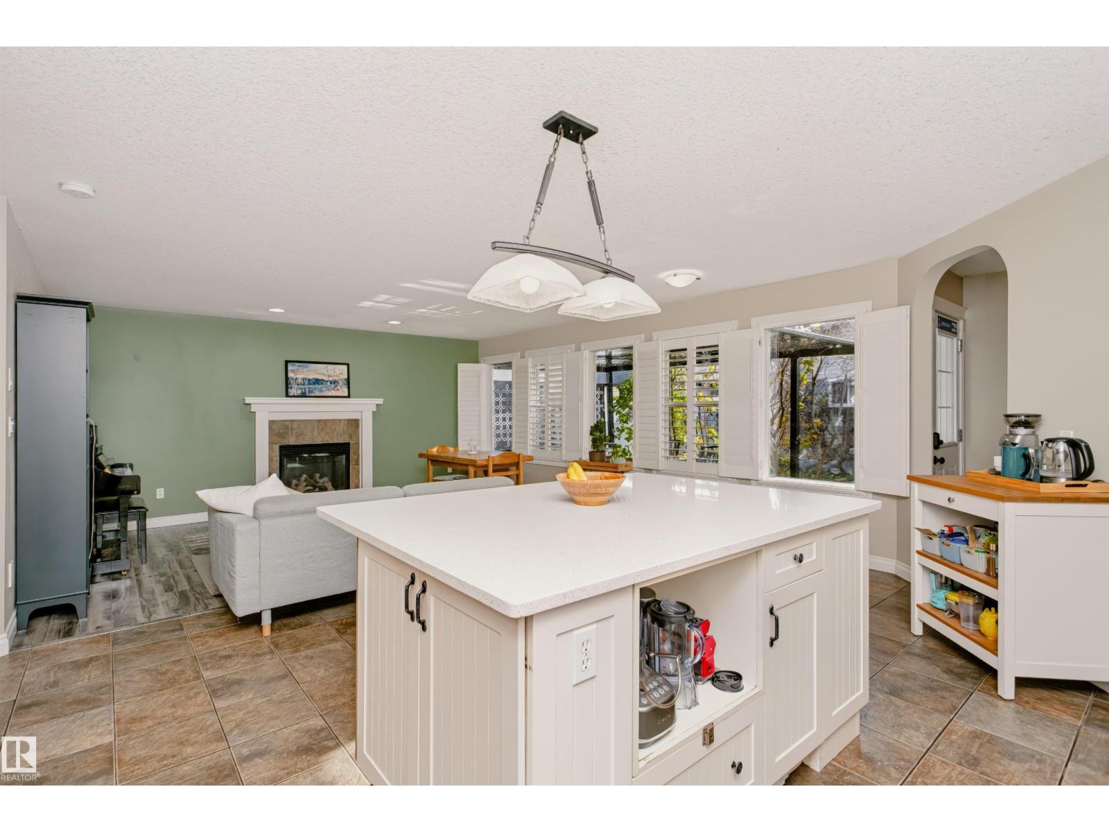 Property photograph 14 for MLS E4514550