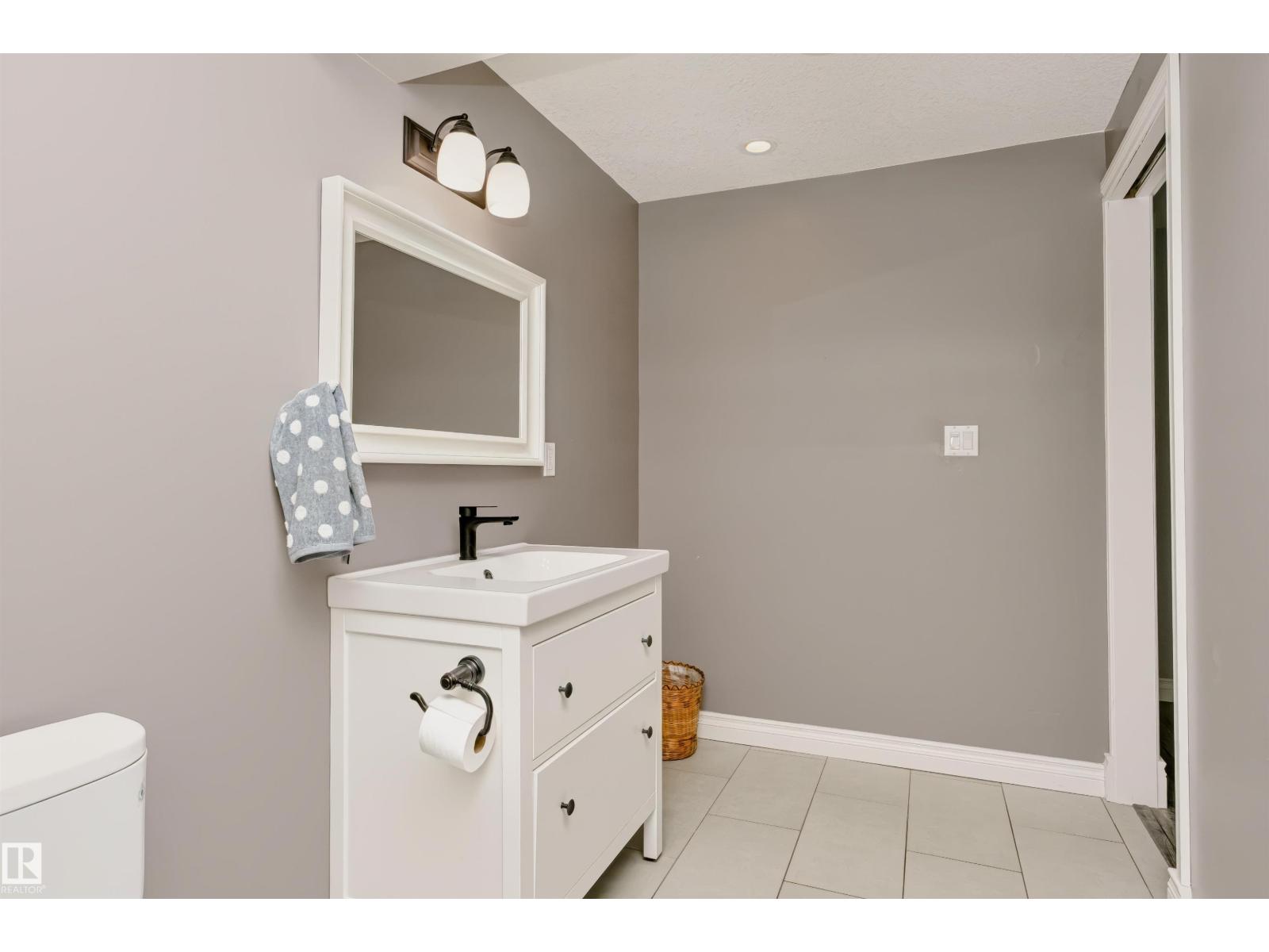 Property photograph 45 for MLS E4514550