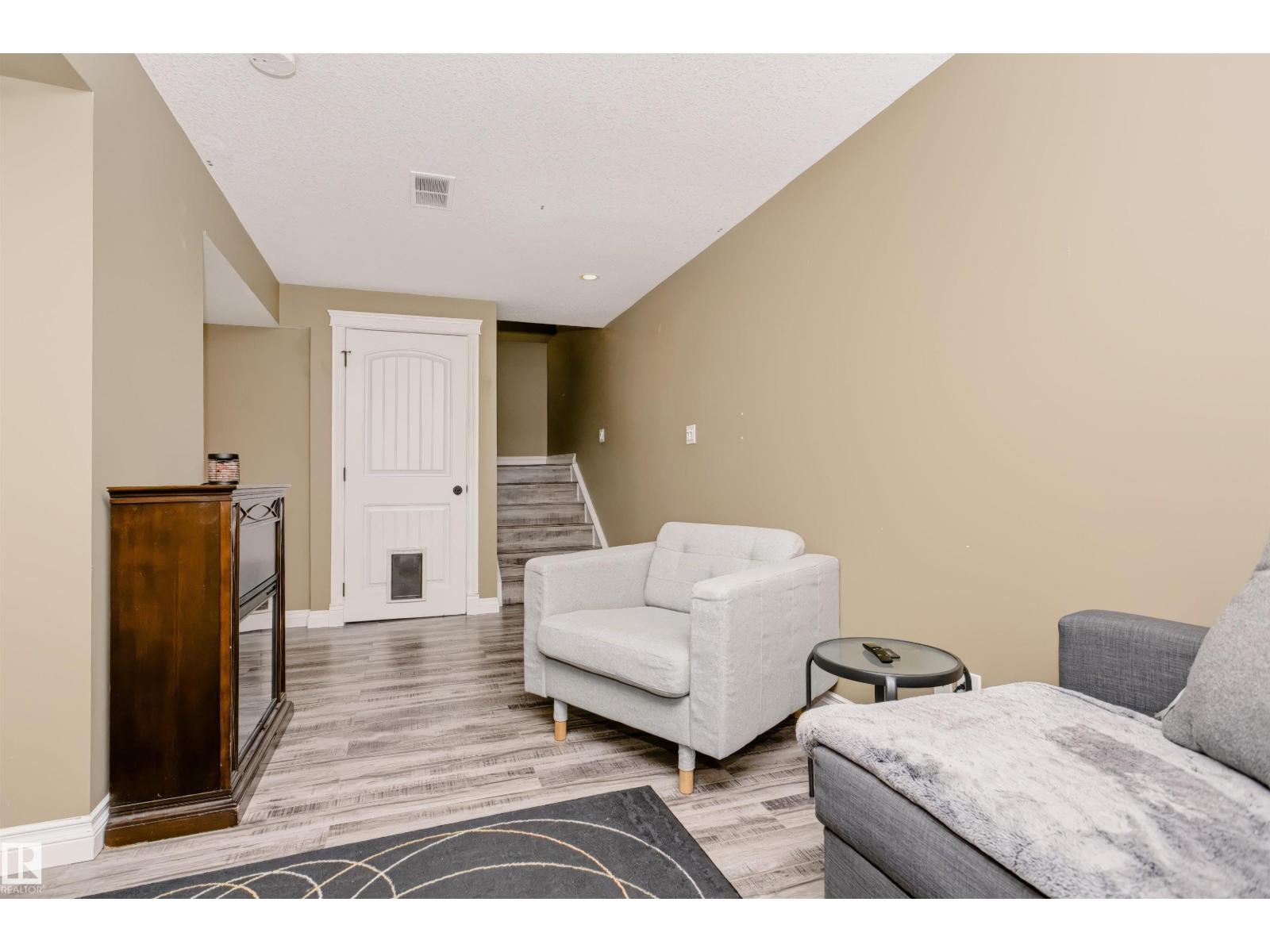 Property photograph 39 for MLS E4514550