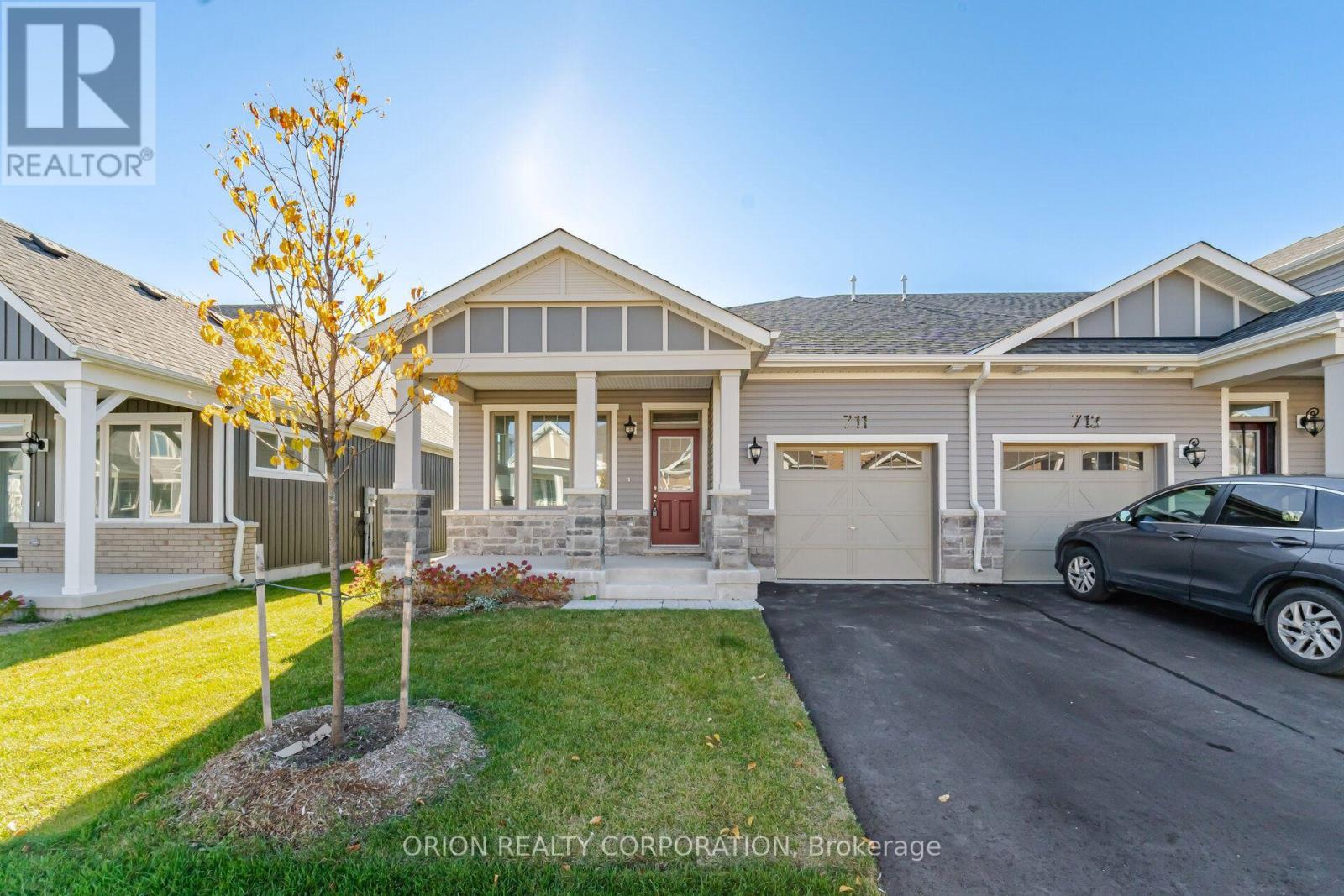 711 Sargeant Place, Innisfil photo 2