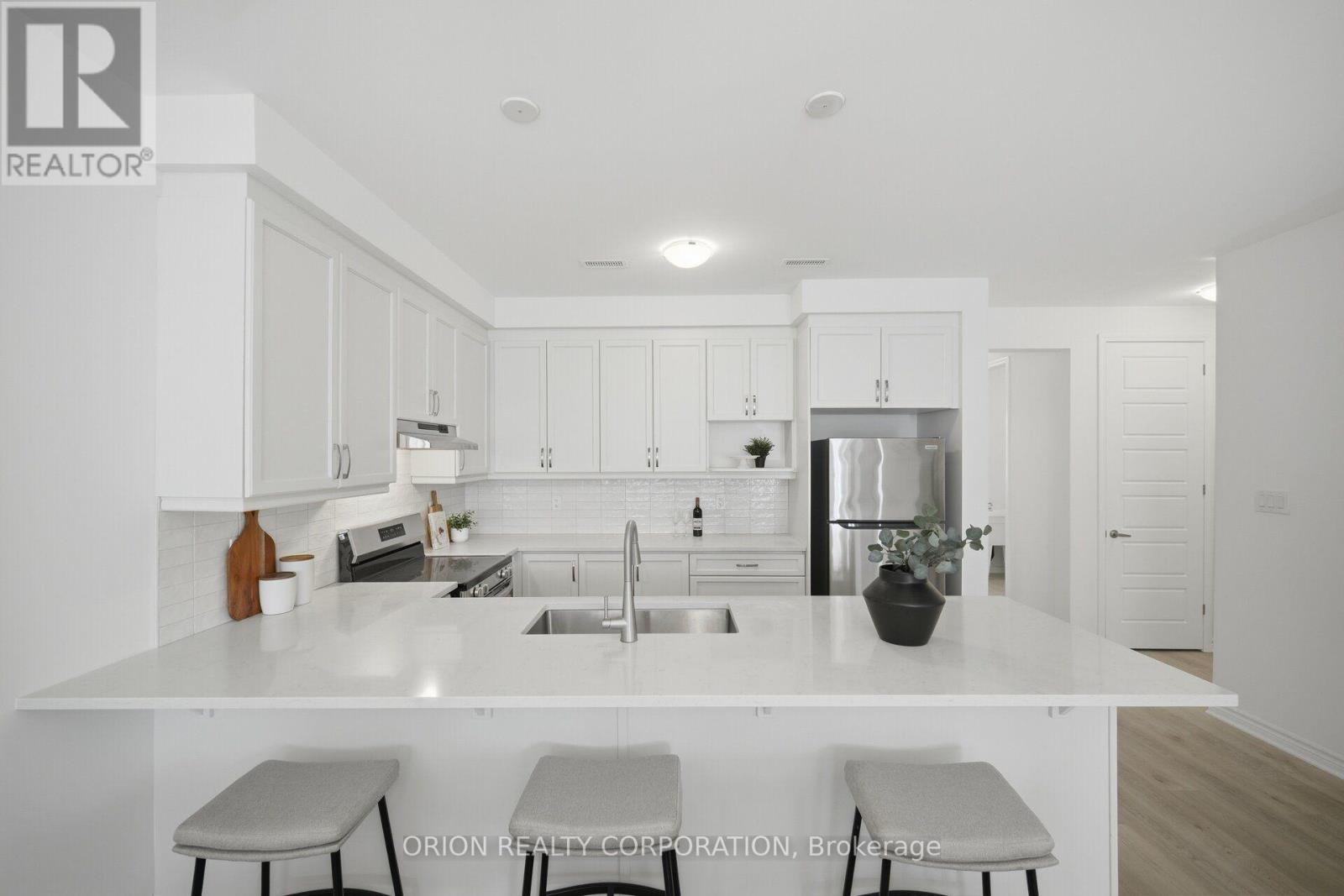 711 Sargeant Place, Innisfil photo 4