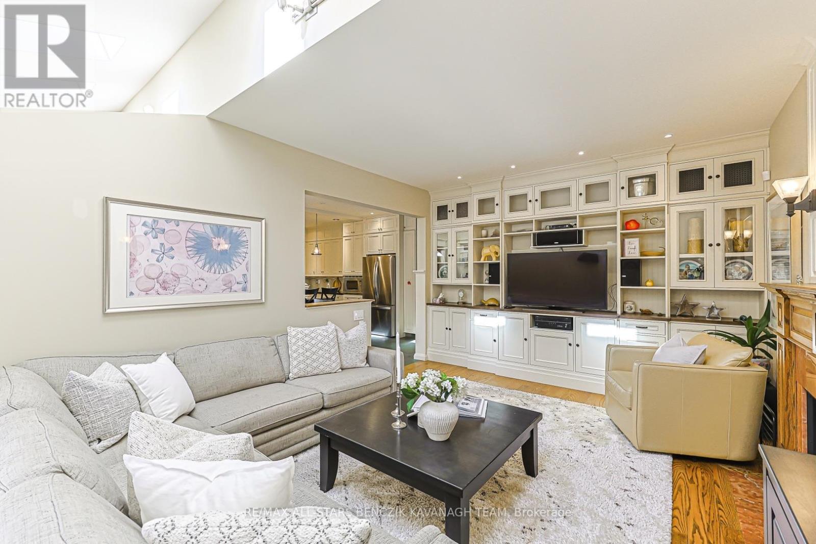 3 Rouge Street, Markham, ON photo 6