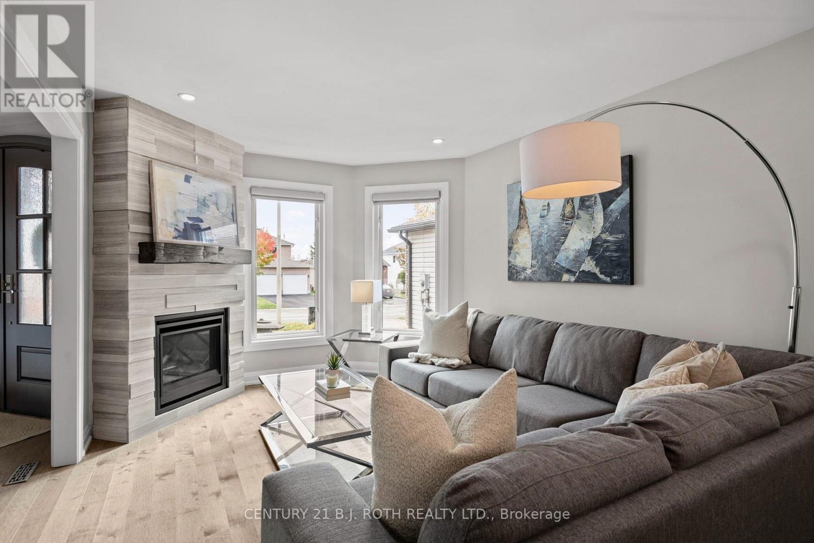 61 Orwell Crescent, Barrie photo 5