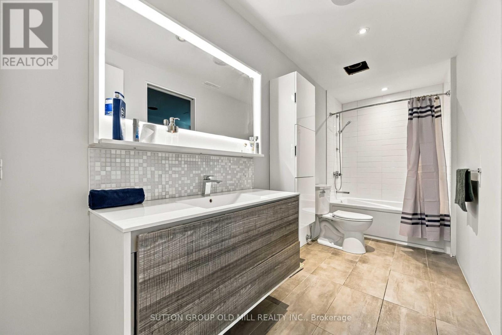 14 Parson Court, Toronto, ON photo 24