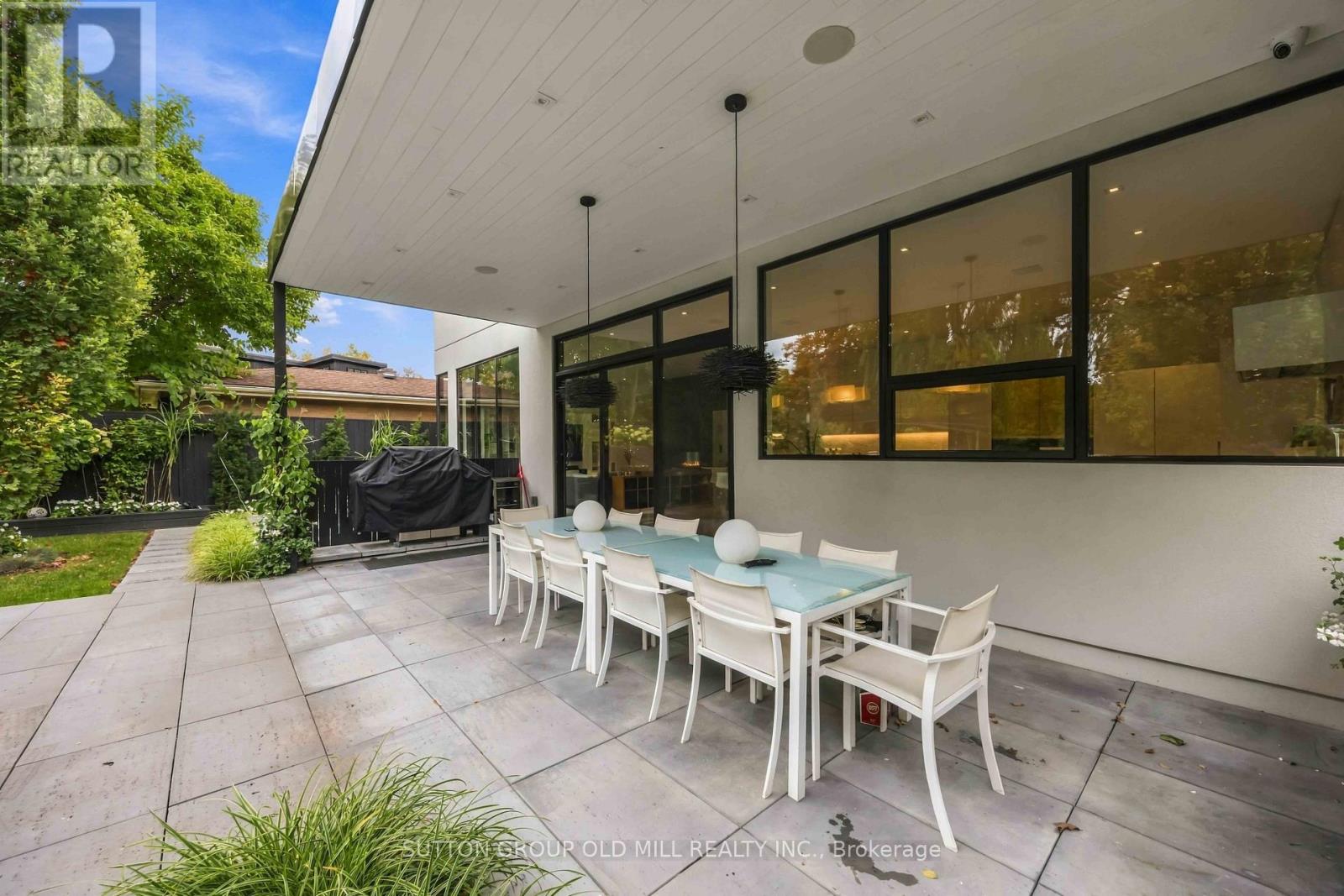 14 Parson Court, Toronto, ON photo 25