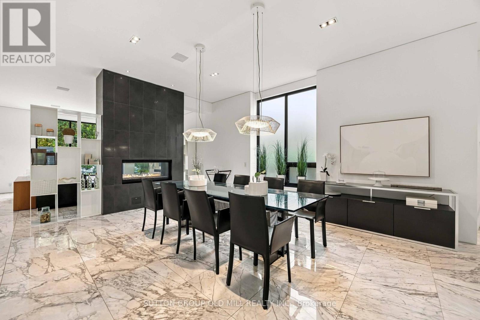 14 Parson Court, Toronto, ON photo 8