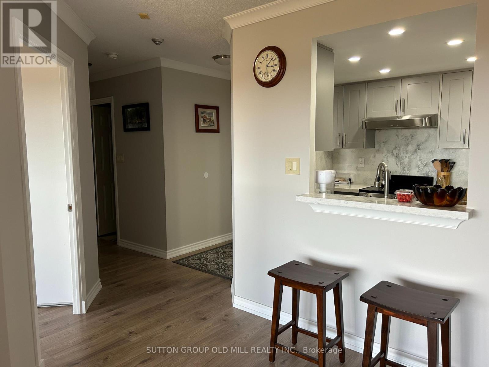 609- 1001 Cedarglen Gate, Mississauga, ON photo 12