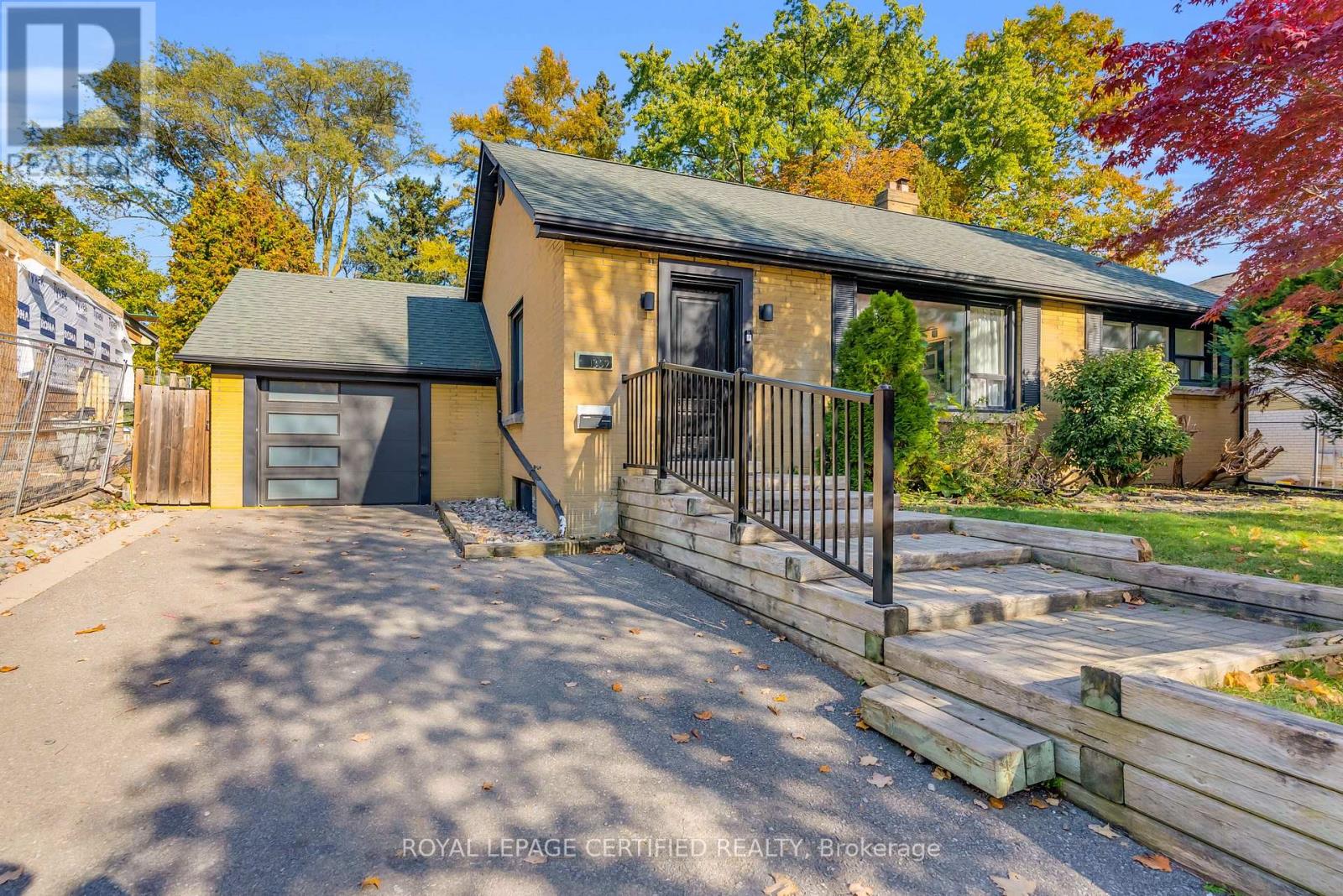 Photo of 1359 KENMUIR AVENUE