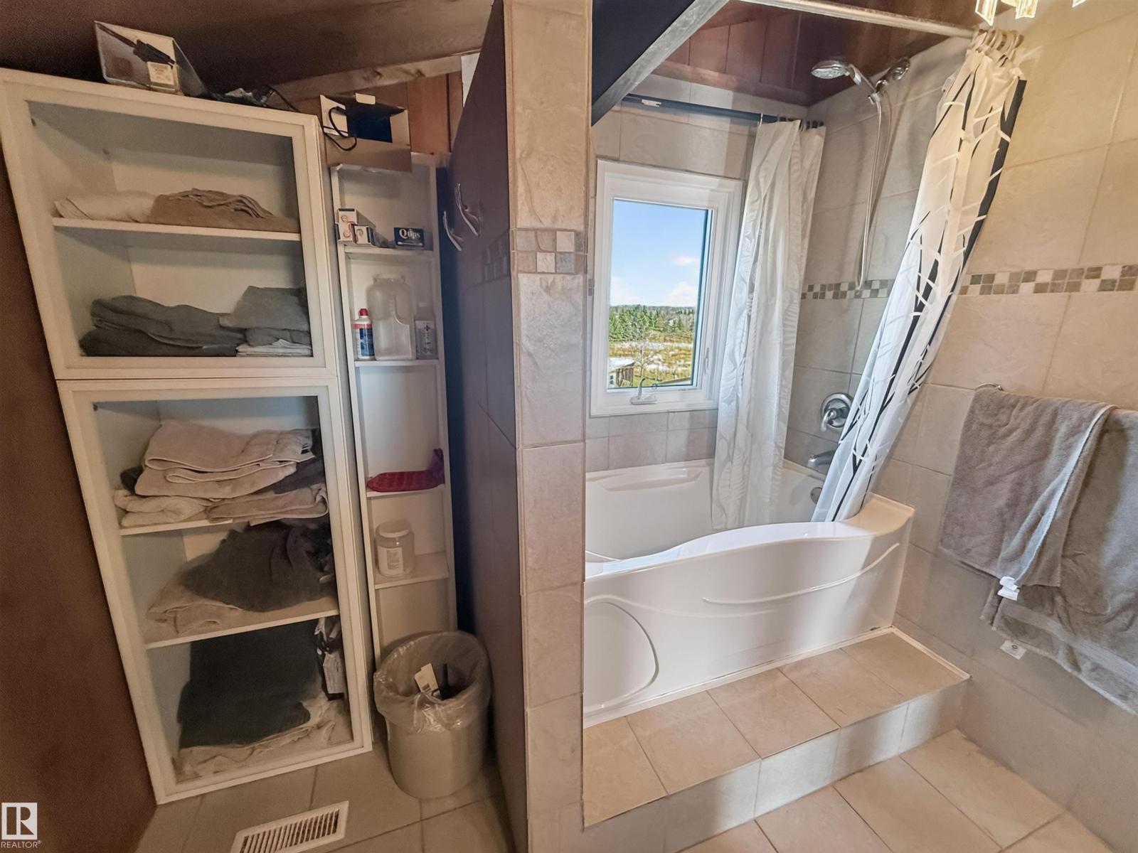 Property photograph 24 for MLS E4514551