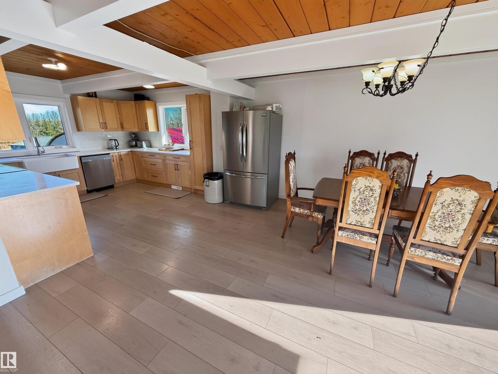 Property photograph 13 for MLS E4514551