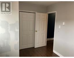 10 Nash Crescent thumbnail 5