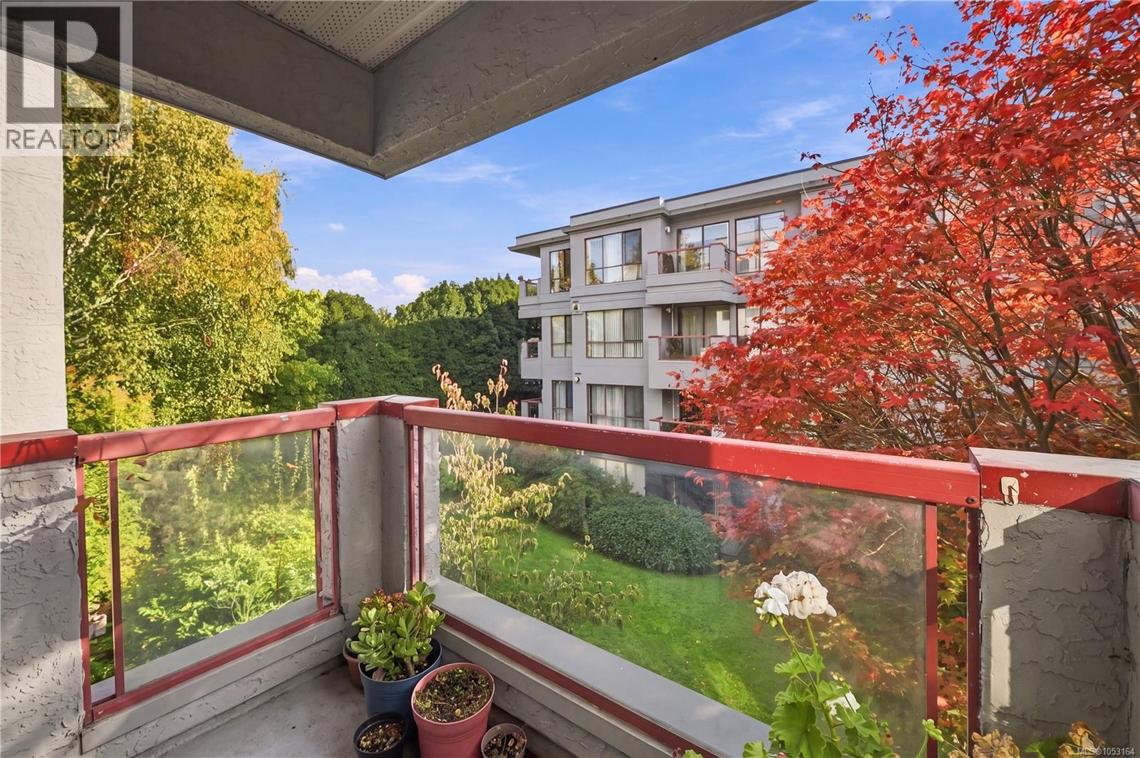 212 545 Manchester Road, Victoria