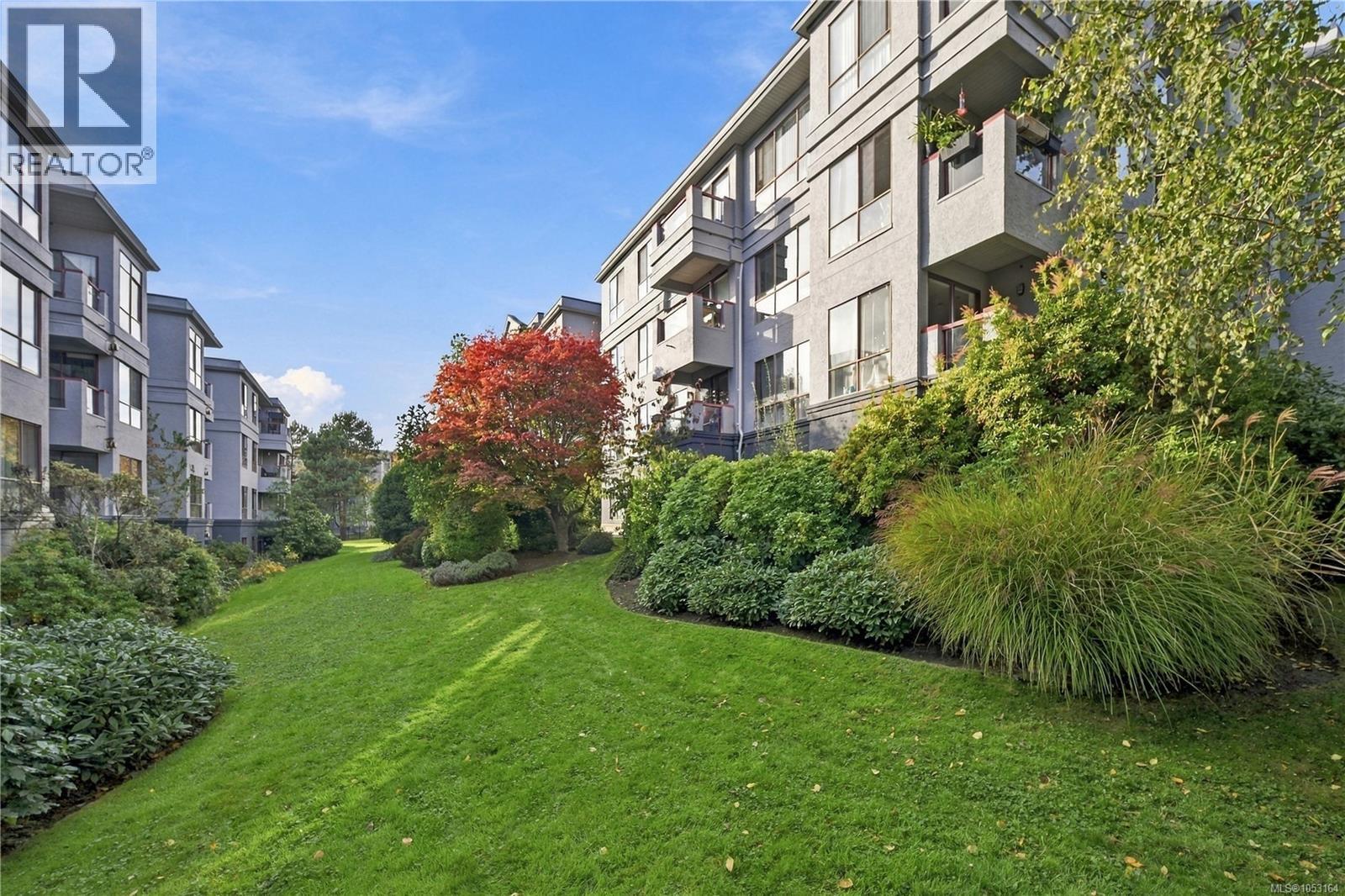 212 545 Manchester Road, Victoria