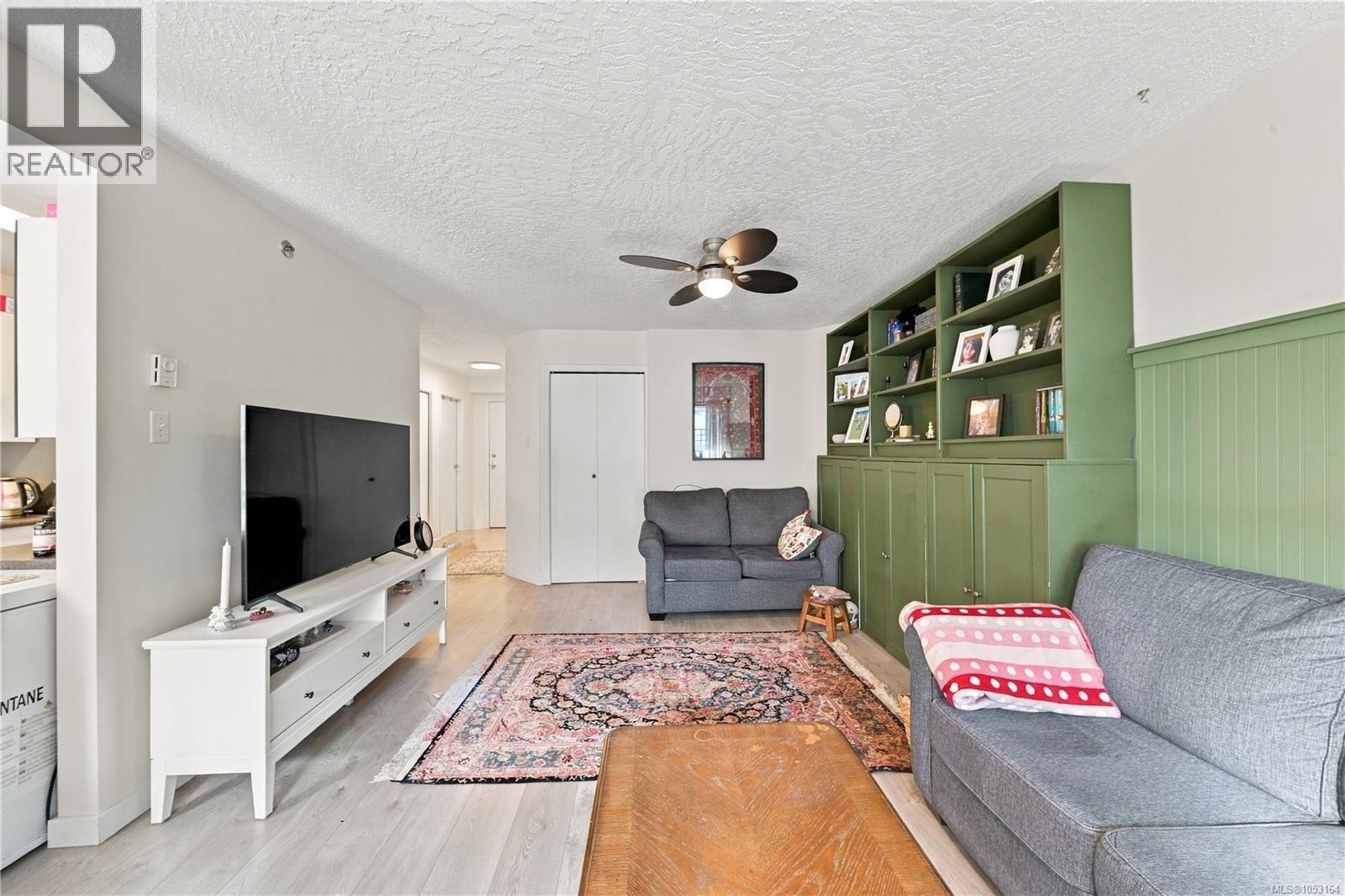 212 545 Manchester Road, Victoria
