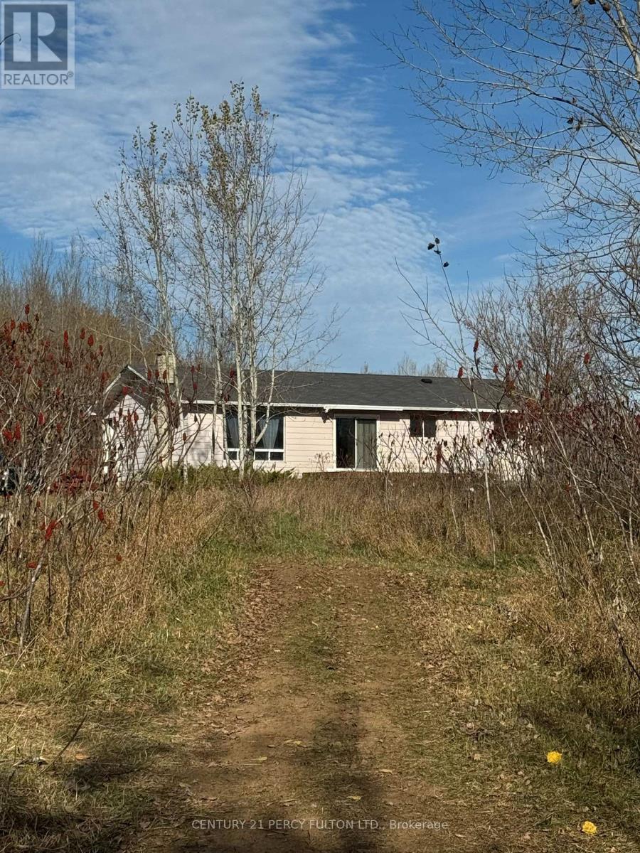 1343 B CHENAUX Road, Whitewater Region, ON photo 5