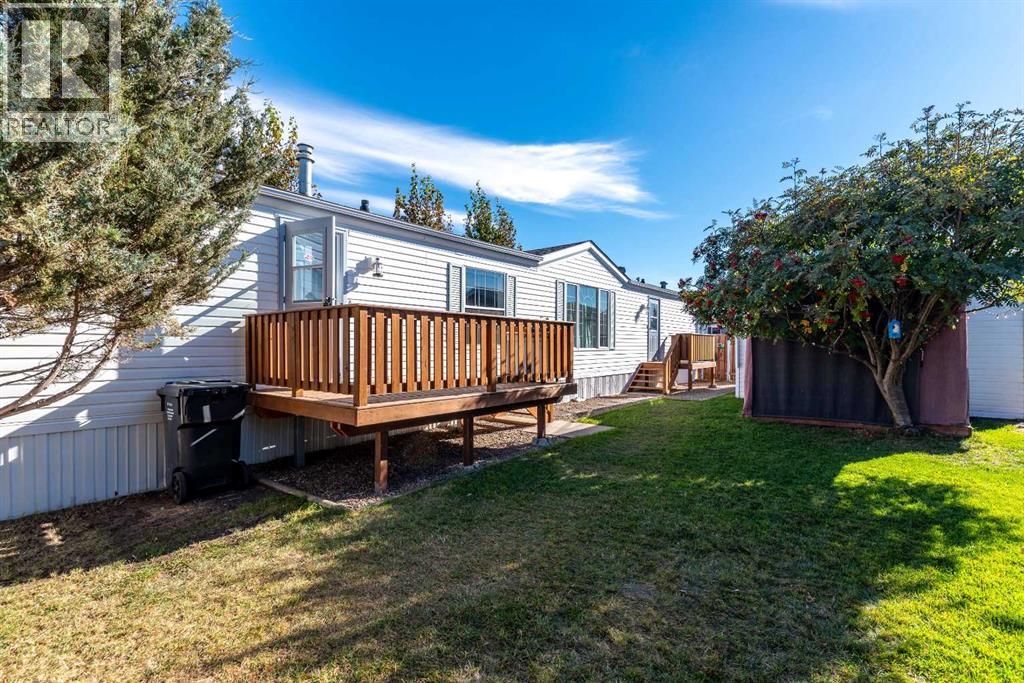 13, 5302 56B Street, photo 3 of 35